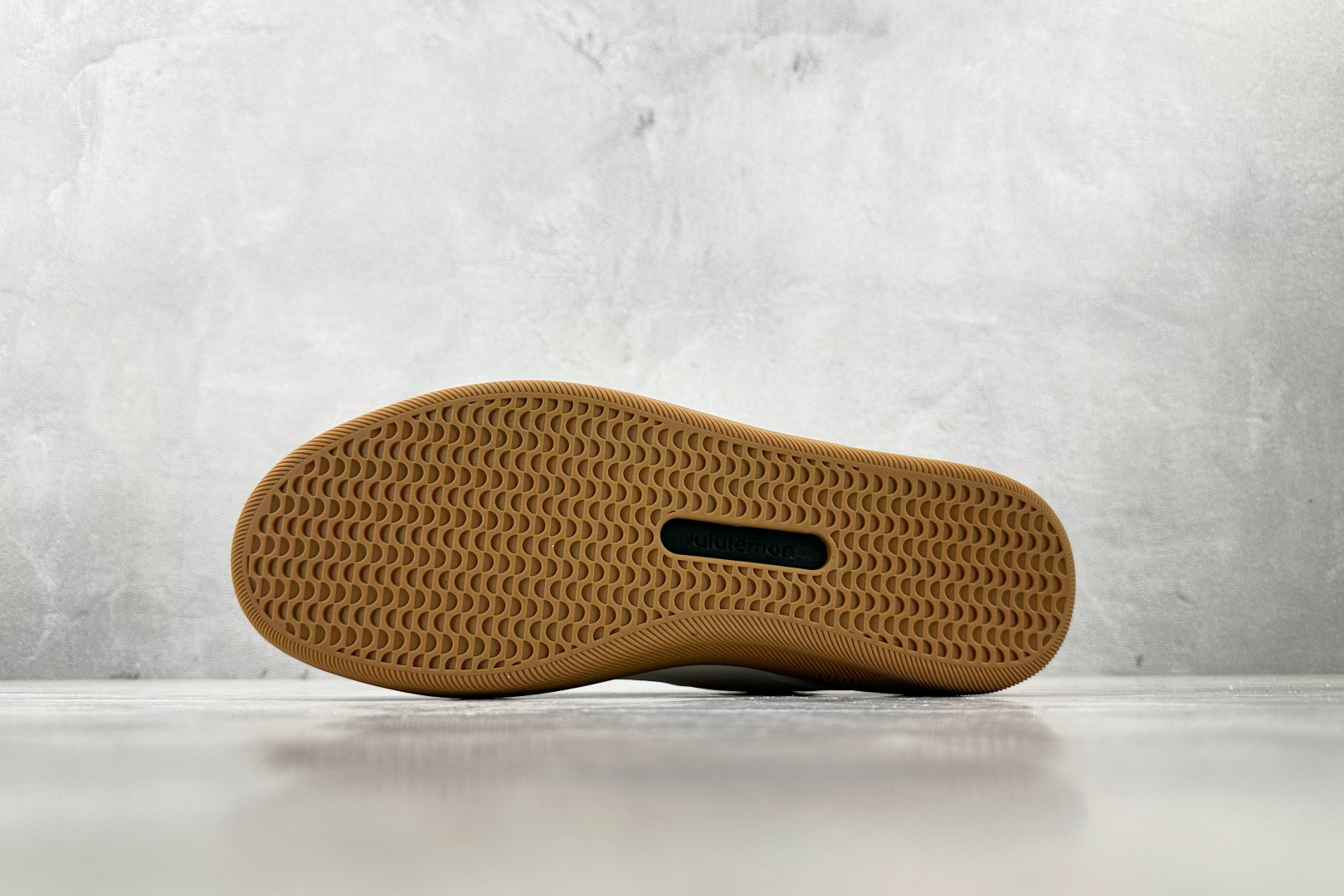 240 过验版 Iululemon露露乐蒙 cityverse 白色 LM9AV8S-071402