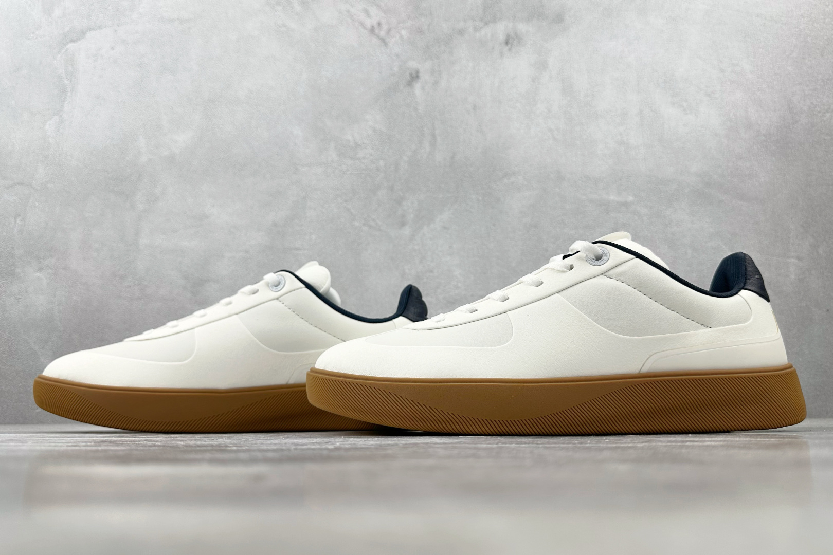 240 过验版 Iululemon露露乐蒙 cityverse 白色 LM9AV8S-071402