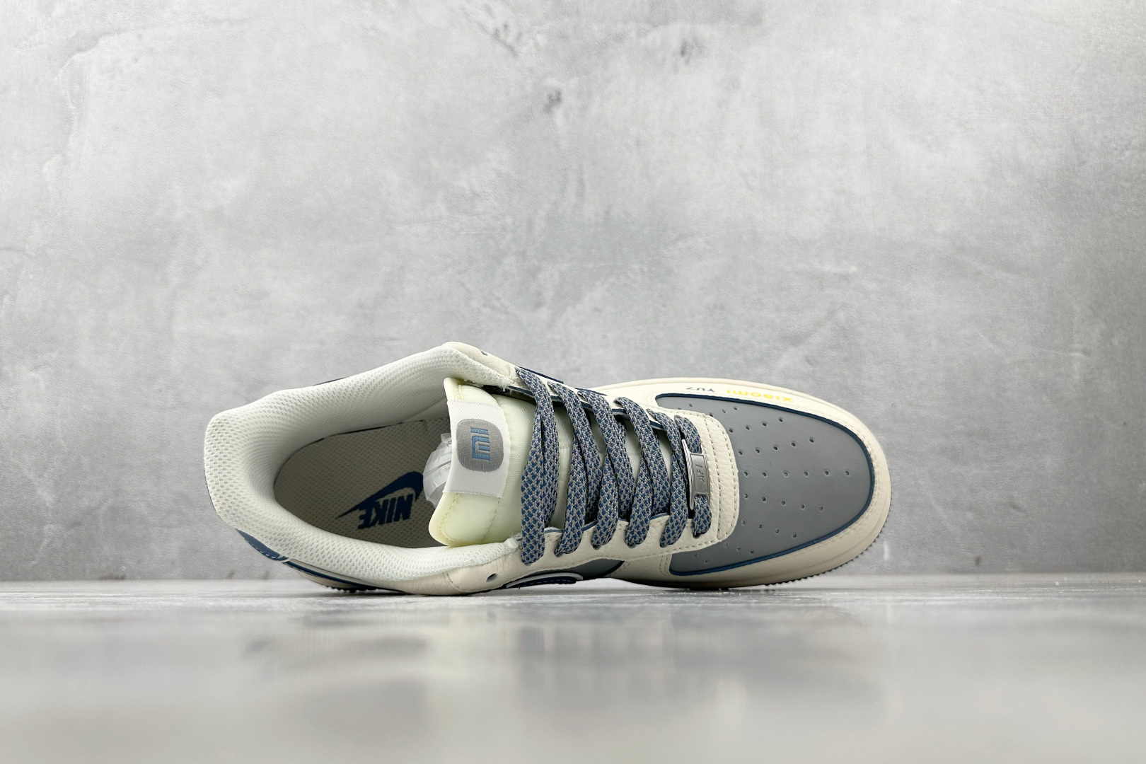 图片[3]-XC  Nike Air Force 1\’07 Xiaomi yu7 联名 白灰蓝 货号：XX3168 218 尺码：36 36.5 37.5 38 38.5 39 40 40.5 41 42 42.5 43 44 44.5 45-选品中心