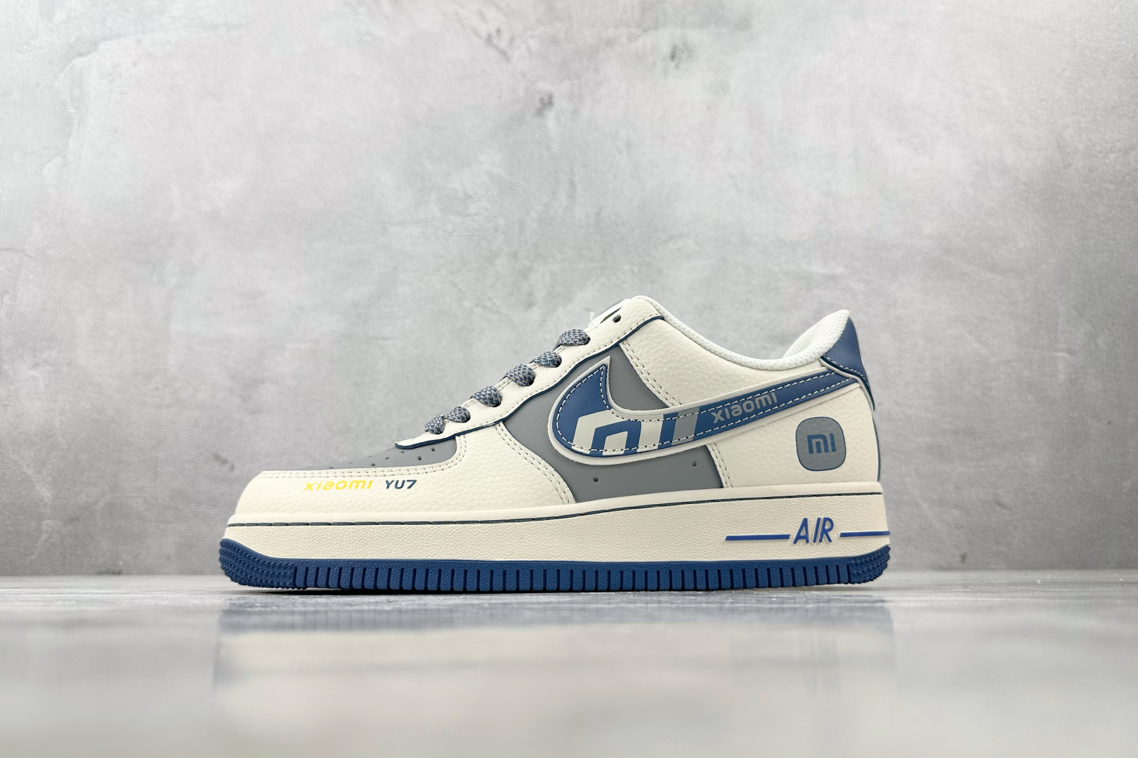 XC  Nike Air Force 1\'07 Xiaomi yu7 联名 白灰蓝 货号：XX3168 218 尺码：36 36.5 37.5 38 38.5 39 40 40.5 41 42 42.5 43 44 44.5 45-选品中心