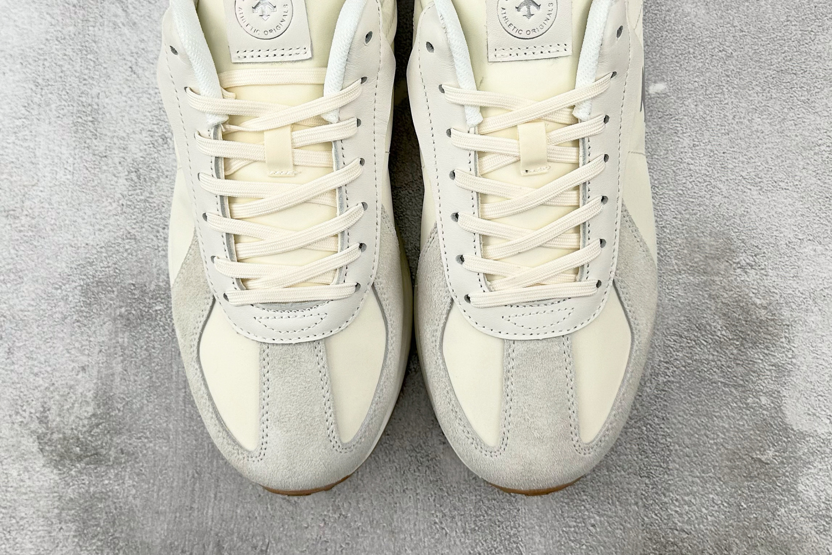 图片[7]-N版  东南亚订单 迪桑特DESCENTE Chron TRAINER 白灰 货号：D5232LSN15-WT 尺码：36 36.5 37 38.5 39 40 40.5 41 42 42.5 43 44 44.5 45-选品中心