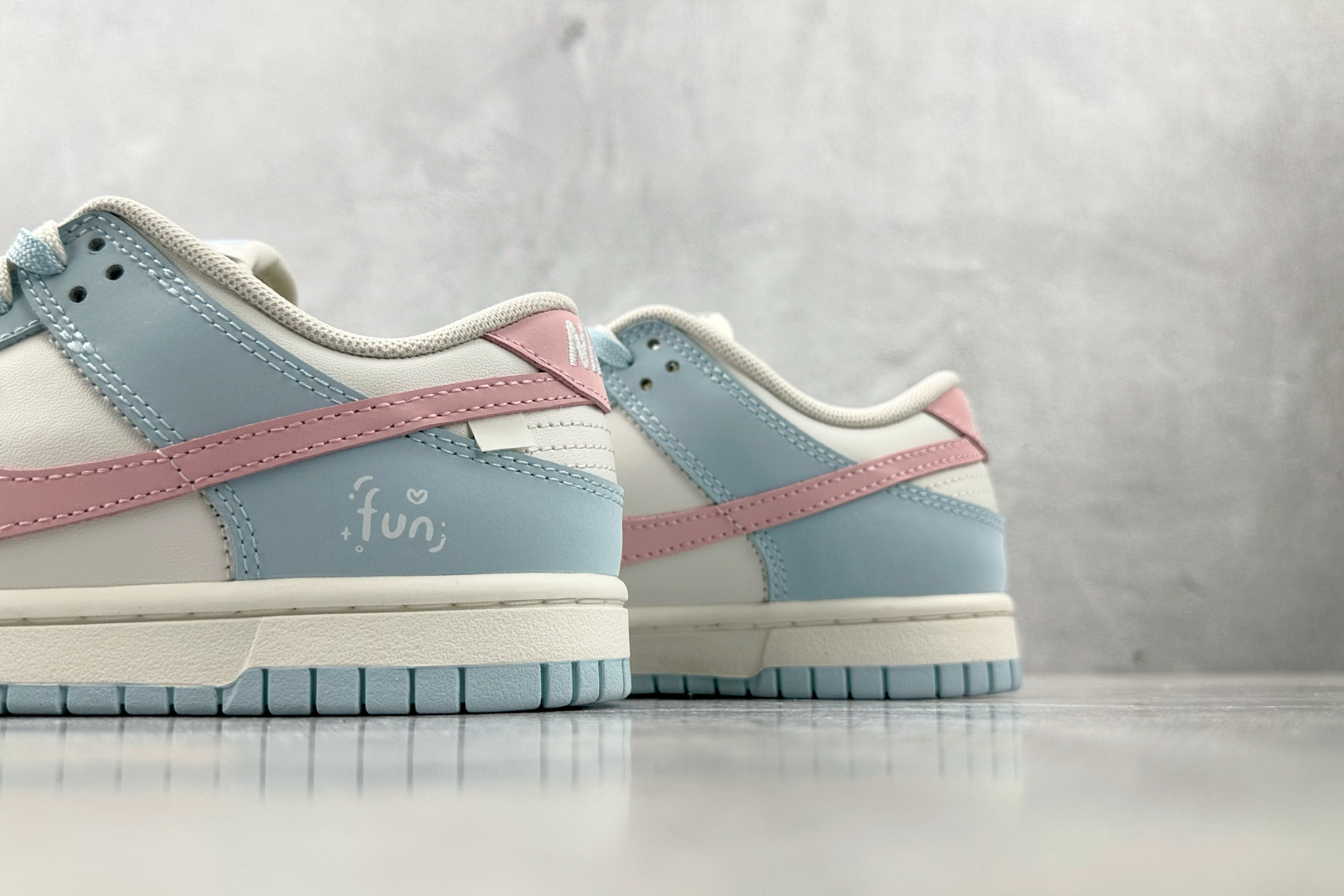 图片[8]-YC  Nike Dunk Low 仙桃苏打 蓝白粉 货号：BP0508 03 尺码：35.5 36 36.5 37.5 38 38.5 39 40-选品中心