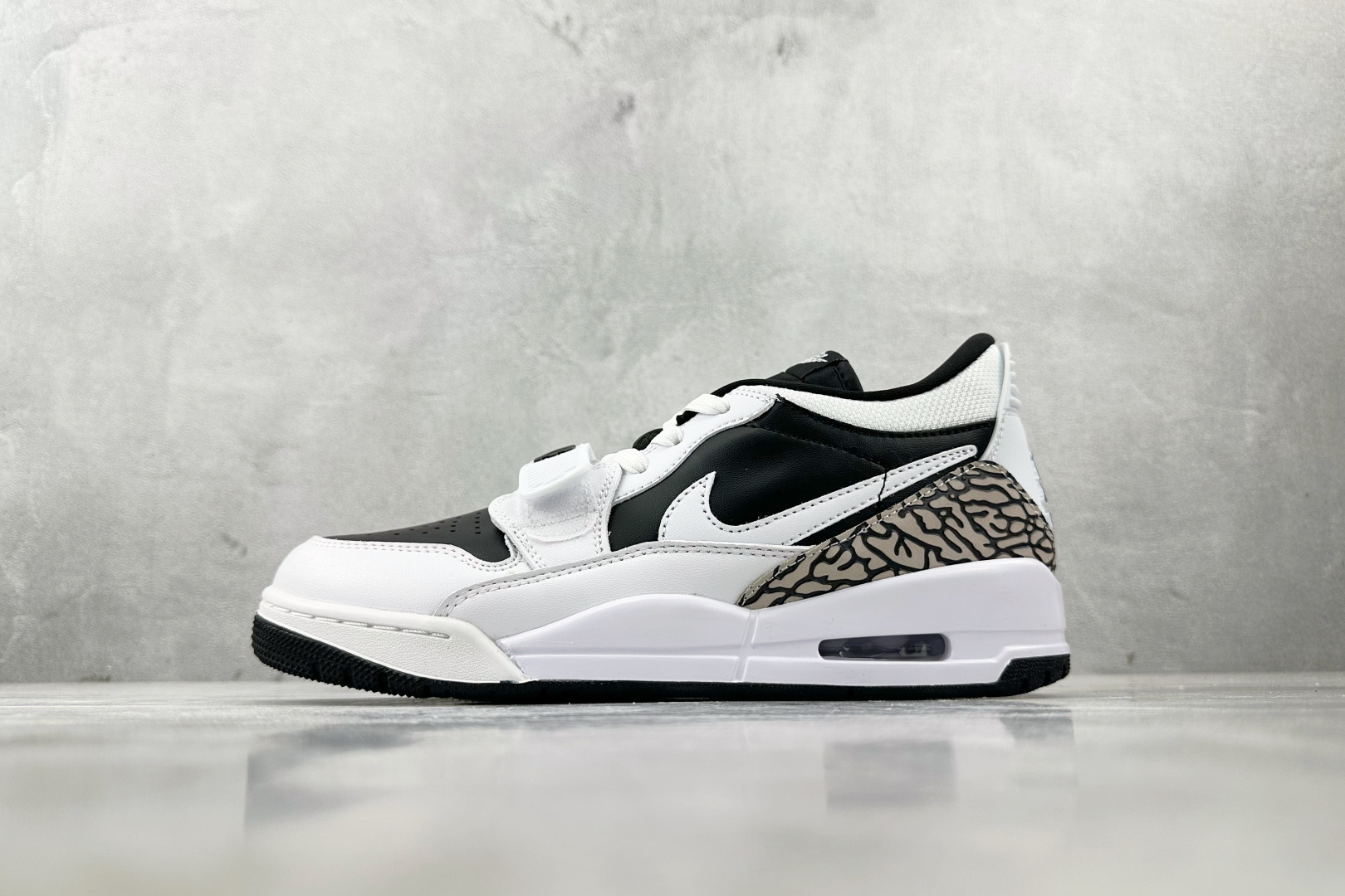 N版  东南亚订单 Jordan Legacy 312 白黑色 货号：CD7069-111 尺码：36 36.5 37 38.5 39 40 40.5 41 42 42.5 43 44 44.5 45 46 46.5 47.5-选品中心