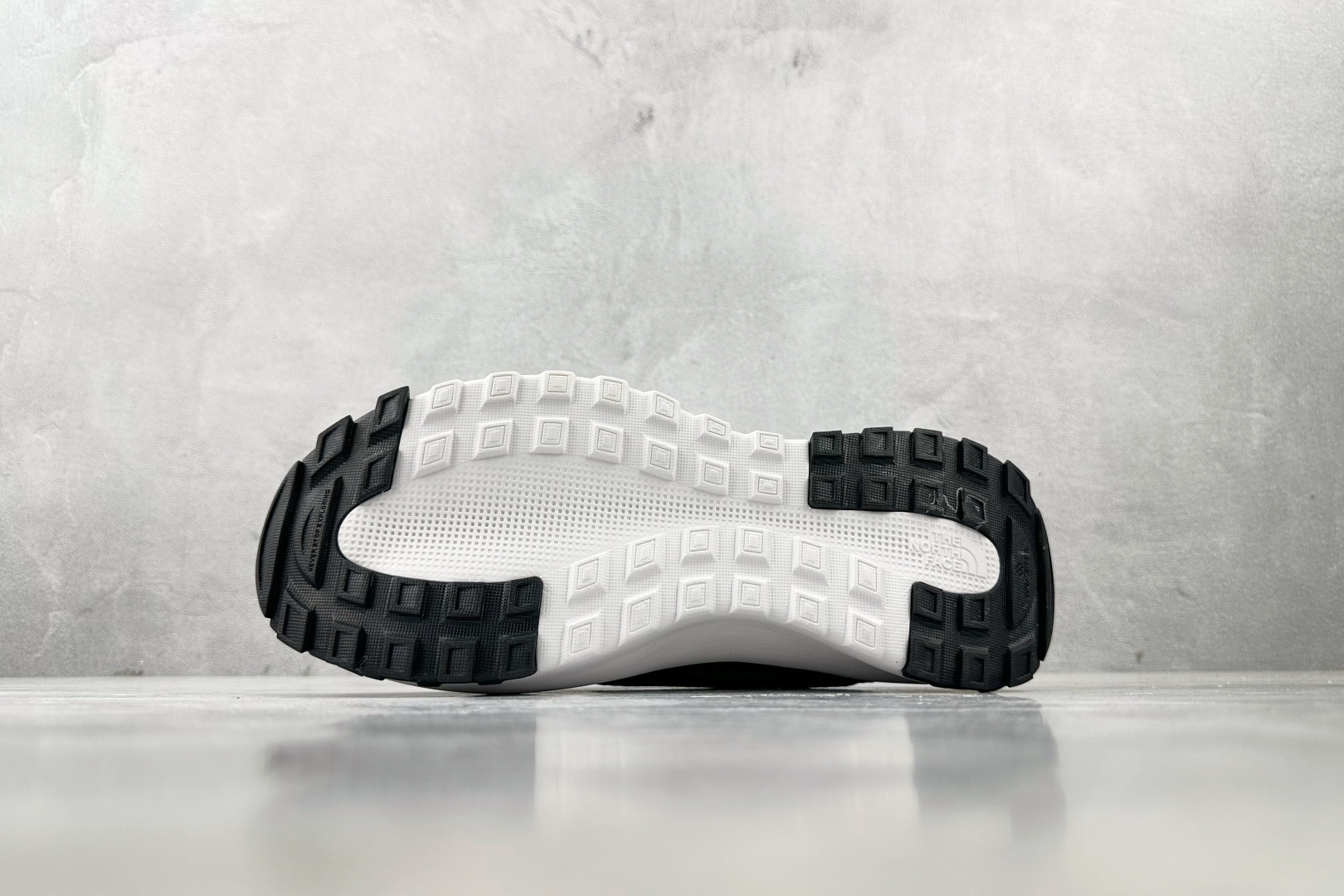 图片[4]-N版  东南亚订单 北面THE NORTH FACE NEVER STOP 黑白 货号：NF0A8A9BKY4-095 尺码：36 36.5 37 38.5 39 40 40.5 41 42 42.5 43 44 44.5 45-选品中心