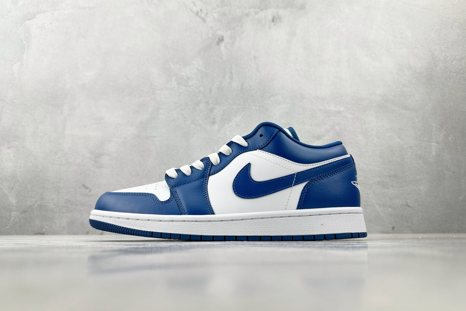 OT  打破市场垄断 顶级过验品质 一流品控免检产品 配色持续更新 原鞋开发 还原公司级 定位市场第一梯队 Jordan Air Jordan 1 low 白蓝 货号：DC0774-114 尺码：35.5 36 36.5 37.5 38 38.5 39 40 40.5 41 42 42.5 43 44 44.5 45 46-选品中心