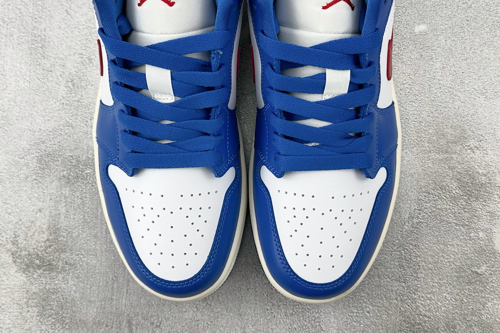 图片[7]-OT  打破市场垄断 顶级过验品质 一流品控免检产品 配色持续更新 原鞋开发 还原公司级 定位市场第一梯队 Jordan Air Jordan 1 low 蓝白 货号：DC0774-416 尺码：35.5 36 36.5 37.5 38 38.5 39 40 40.5 41 42 42.5 43 44 44.5 45 46-选品中心