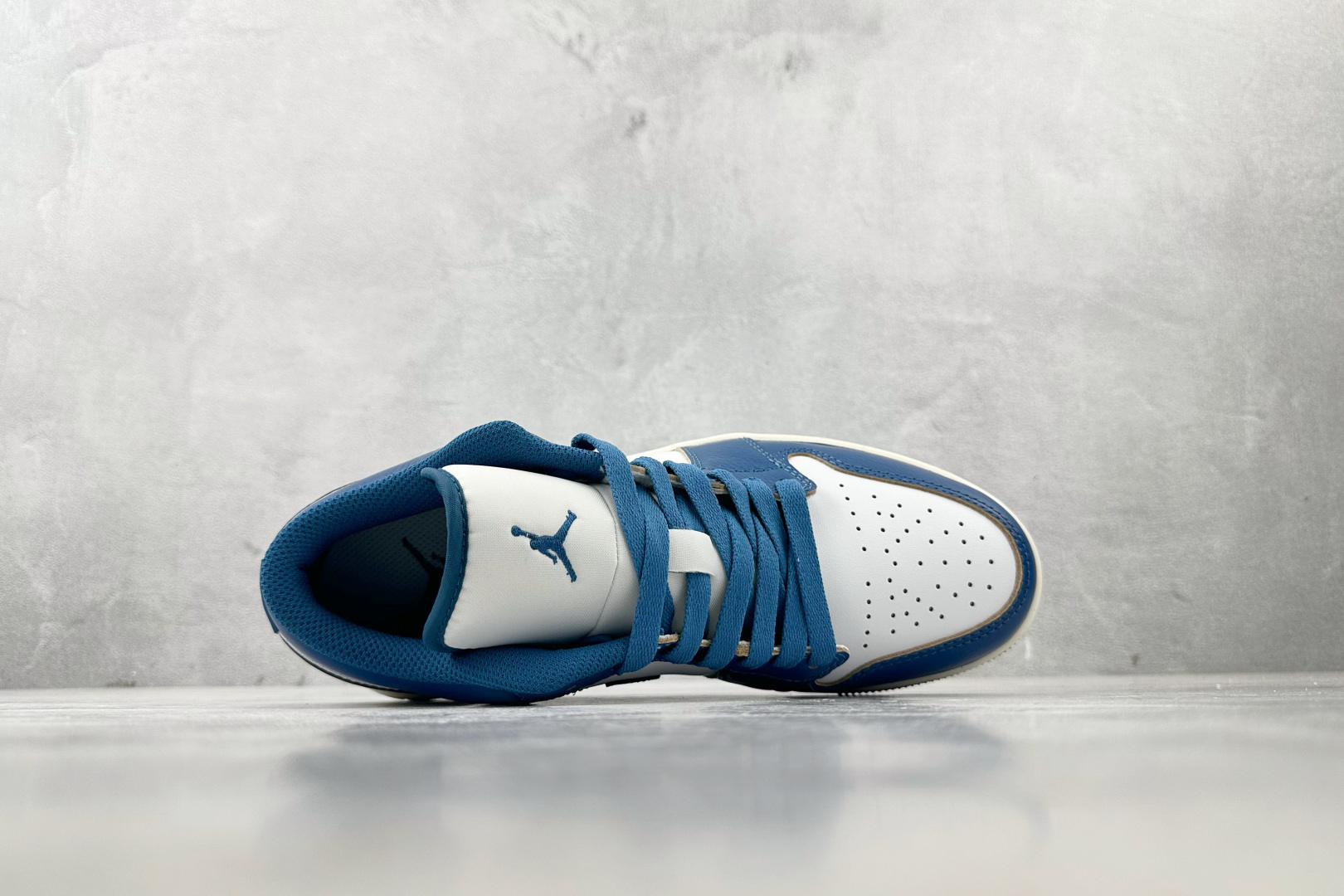 图片[3]-OT  打破市场垄断 顶级过验品质 一流品控免检产品 配色持续更新 原鞋开发 还原公司级 定位市场第一梯队 Jordan Air Jordan 1 low 蓝色 货号：FN5214-141 尺码：35.5 36 36.5 37.5 38 38.5 39 40 40.5 41 42 42.5 43 44 44.5 45 46-选品中心