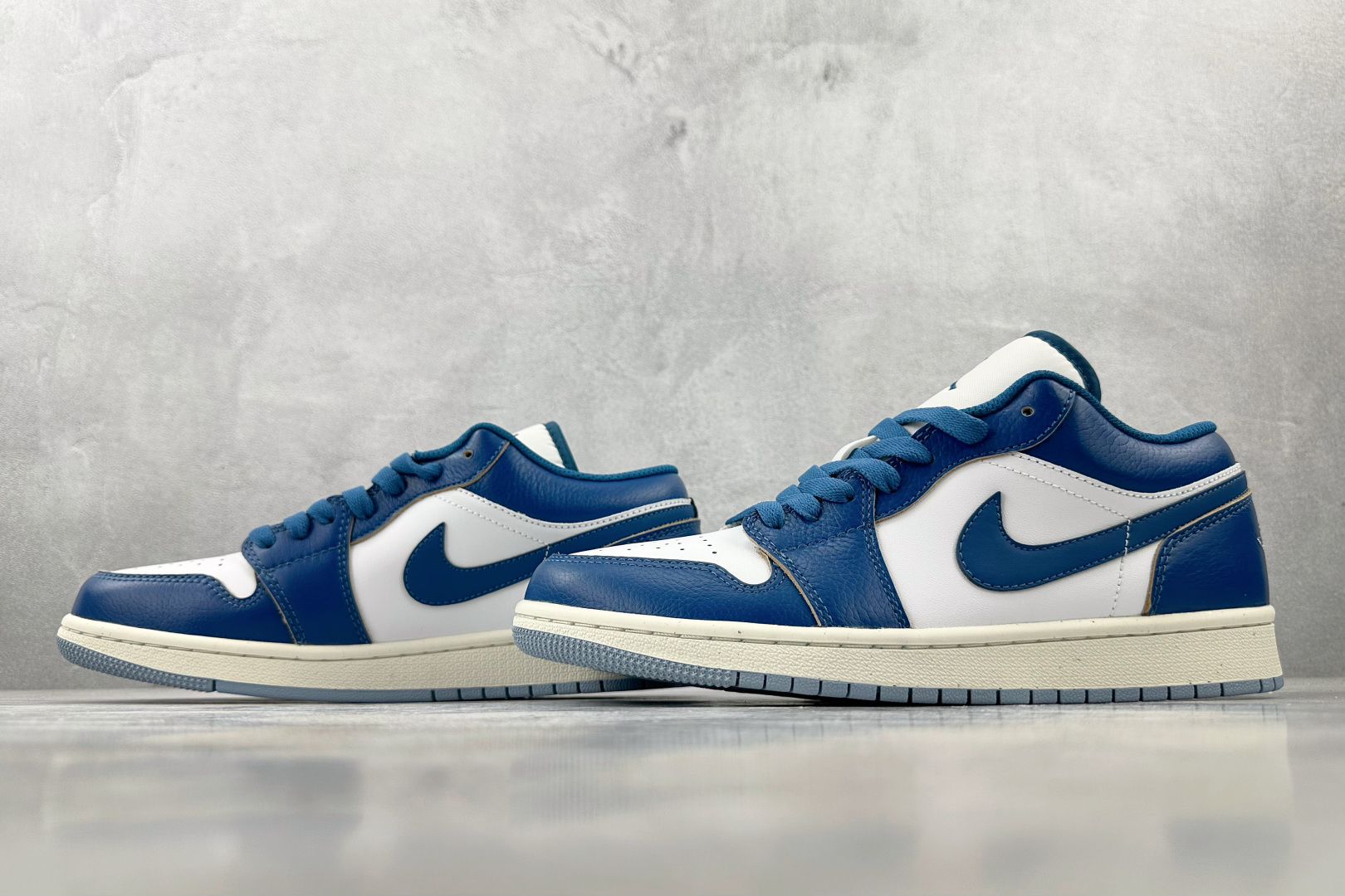 图片[5]-OT  打破市场垄断 顶级过验品质 一流品控免检产品 配色持续更新 原鞋开发 还原公司级 定位市场第一梯队 Jordan Air Jordan 1 low 蓝色 货号：FN5214-141 尺码：35.5 36 36.5 37.5 38 38.5 39 40 40.5 41 42 42.5 43 44 44.5 45 46-选品中心