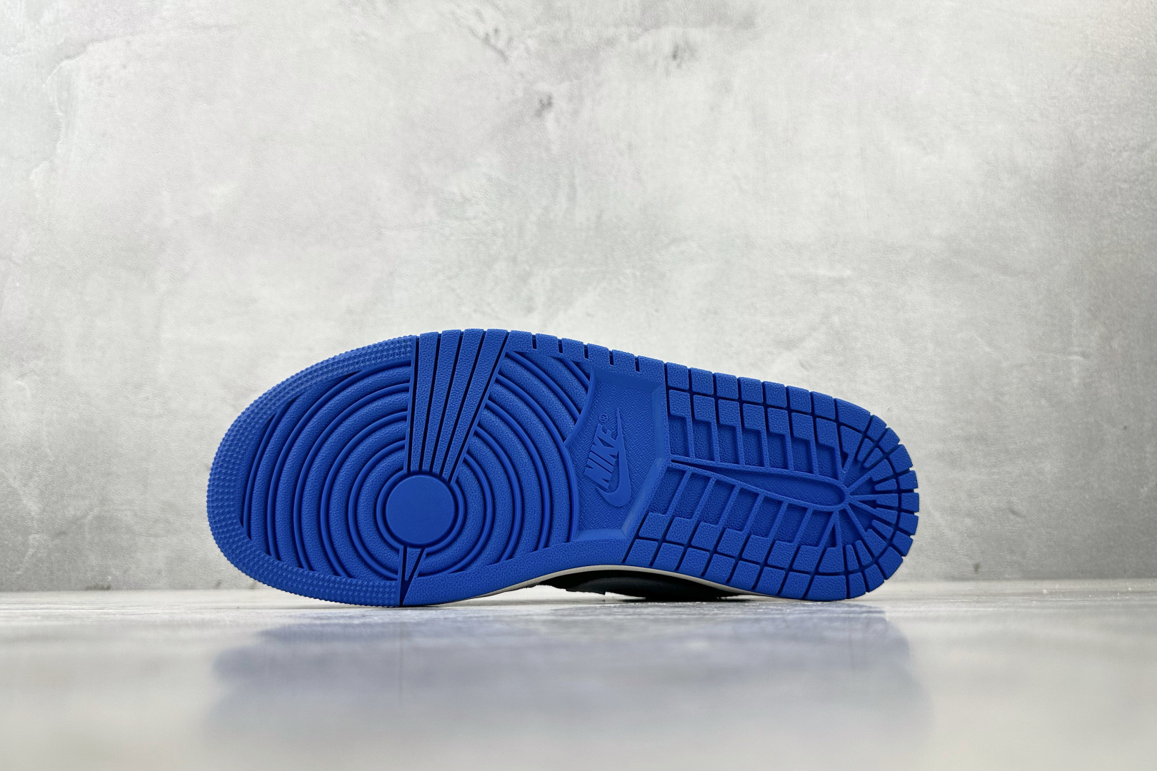 210 Jordan Air Jordan 1 low 黑白 HQ0764-001