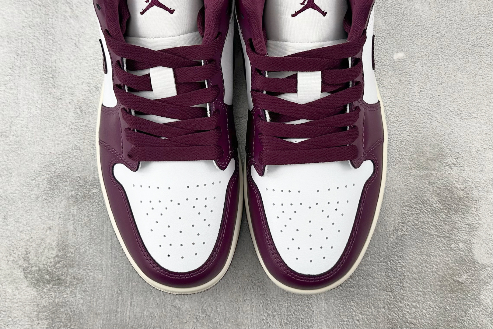 图片[7]-OT  打破市场垄断 顶级过验品质 一流品控免检产品 配色持续更新 原鞋开发 还原公司级 定位市场第一梯队 Jordan Air Jordan 1 low 紫红黑 货号：DC0774-161 尺码：35.5 36 36.5 37.5 38 38.5 39 40 40.5 41 42 42.5 43 44 44.5 45 46-选品中心