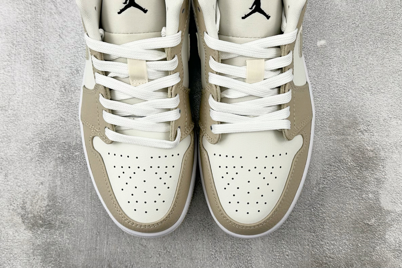 图片[7]-OT  打破市场垄断 顶级过验品质 一流品控免检产品 配色持续更新 原鞋开发 还原公司级 定位市场第一梯队 Jordan Air Jordan 1 low 帆白黄 货号：FB7168-121 尺码：35.5 36 36.5 37.5 38 38.5 39 40 40.5 41 42 42.5 43 44 44.5 45 46-选品中心