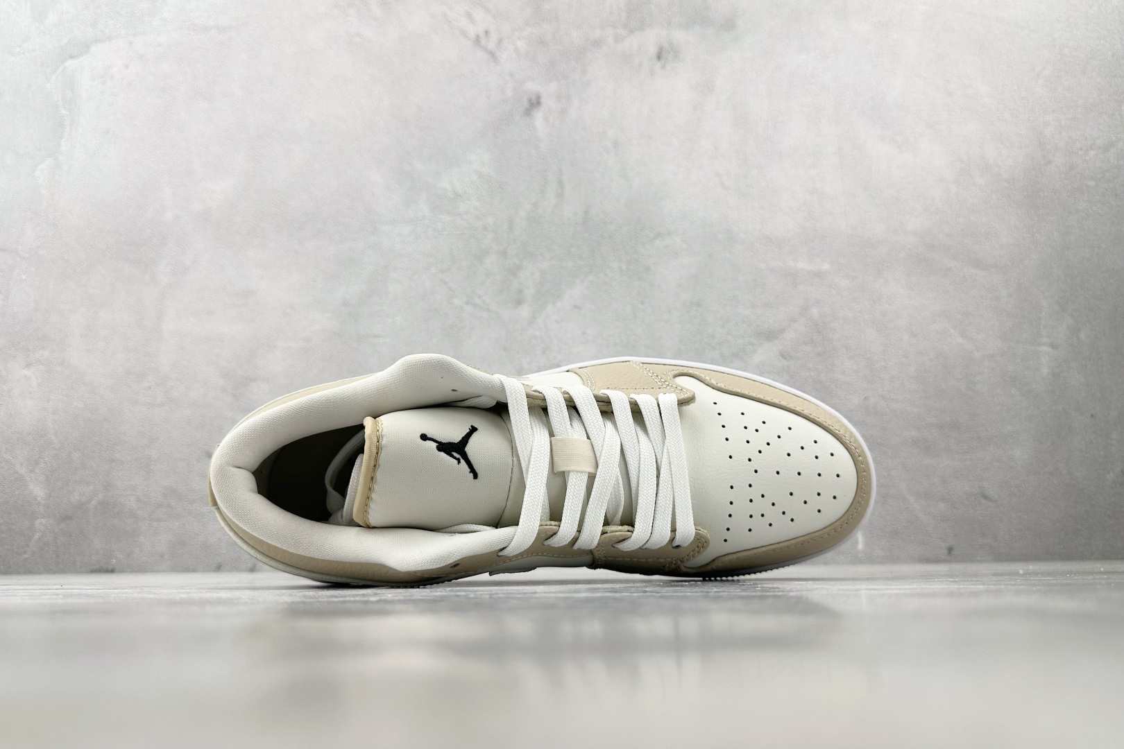 图片[3]-OT  打破市场垄断 顶级过验品质 一流品控免检产品 配色持续更新 原鞋开发 还原公司级 定位市场第一梯队 Jordan Air Jordan 1 low 帆白黄 货号：FB7168-121 尺码：35.5 36 36.5 37.5 38 38.5 39 40 40.5 41 42 42.5 43 44 44.5 45 46-选品中心