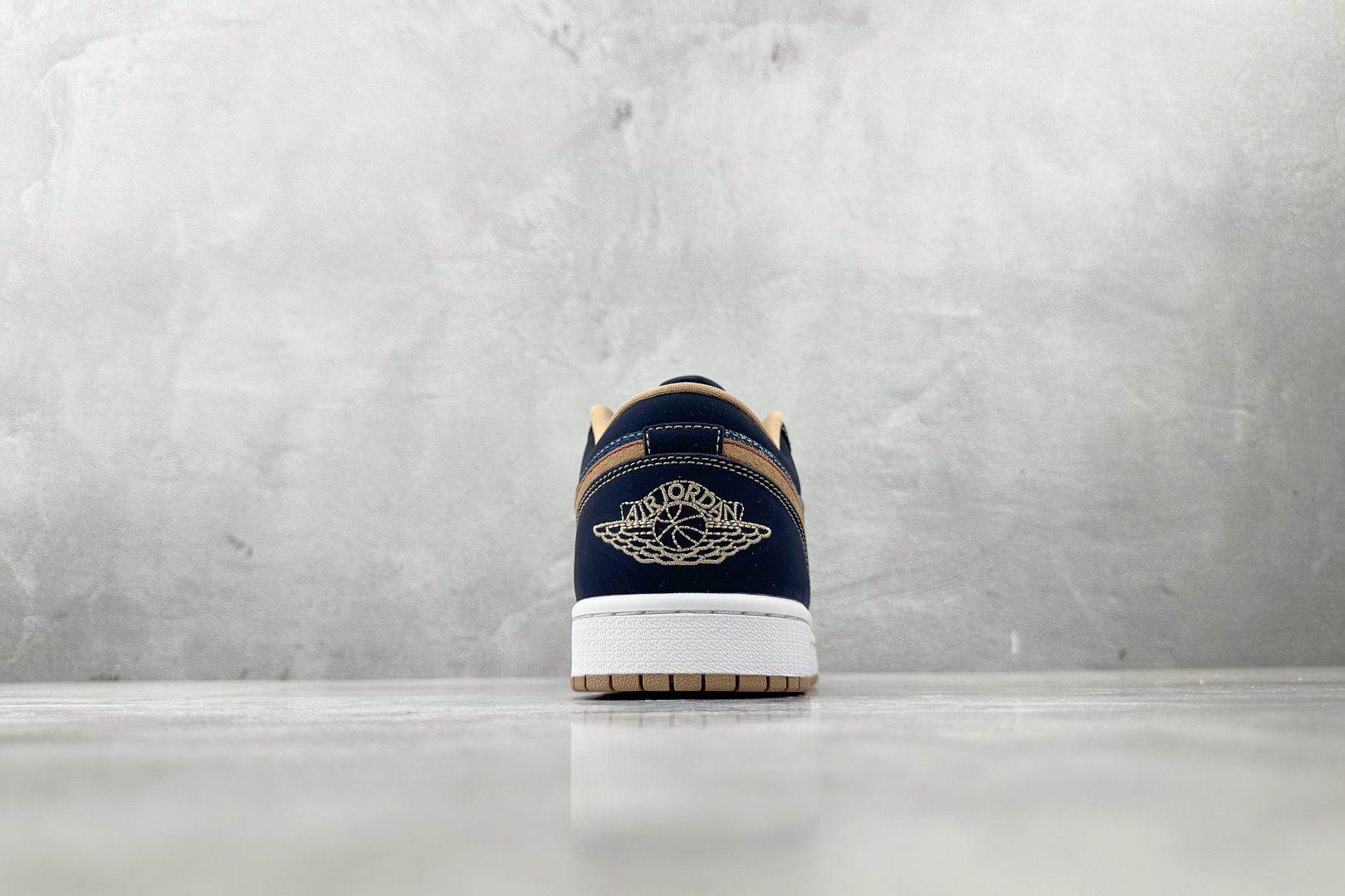 图片[9]-OT  打破市场垄断 顶级过验品质 一流品控免检产品 配色持续更新 原鞋开发 还原公司级 定位市场第一梯队 Jordan Air Jordan 1 low 牛仔蓝 货号：DH1259-400 尺码：35.5 36 36.5 37.5 38 38.5 39 40 40.5 41 42 42.5 43 44 44.5 45 46-选品中心