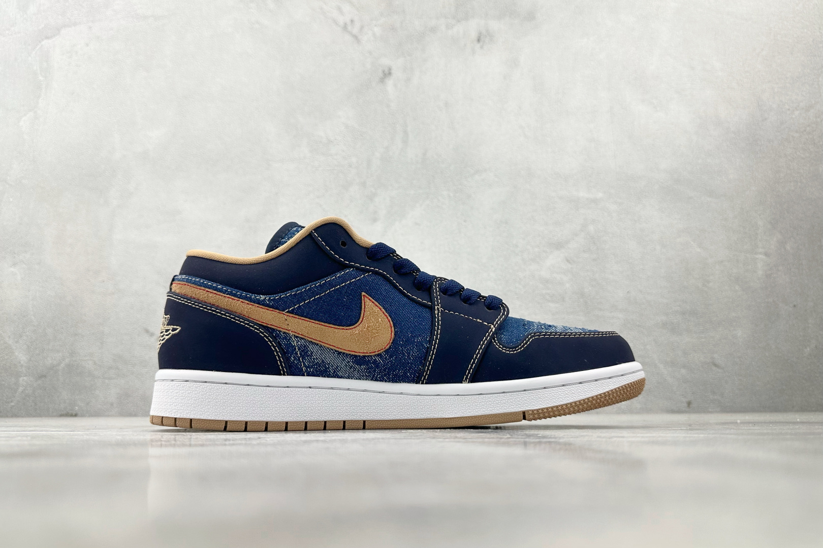 图片[2]-OT  打破市场垄断 顶级过验品质 一流品控免检产品 配色持续更新 原鞋开发 还原公司级 定位市场第一梯队 Jordan Air Jordan 1 low 牛仔蓝 货号：DH1259-400 尺码：35.5 36 36.5 37.5 38 38.5 39 40 40.5 41 42 42.5 43 44 44.5 45 46-选品中心