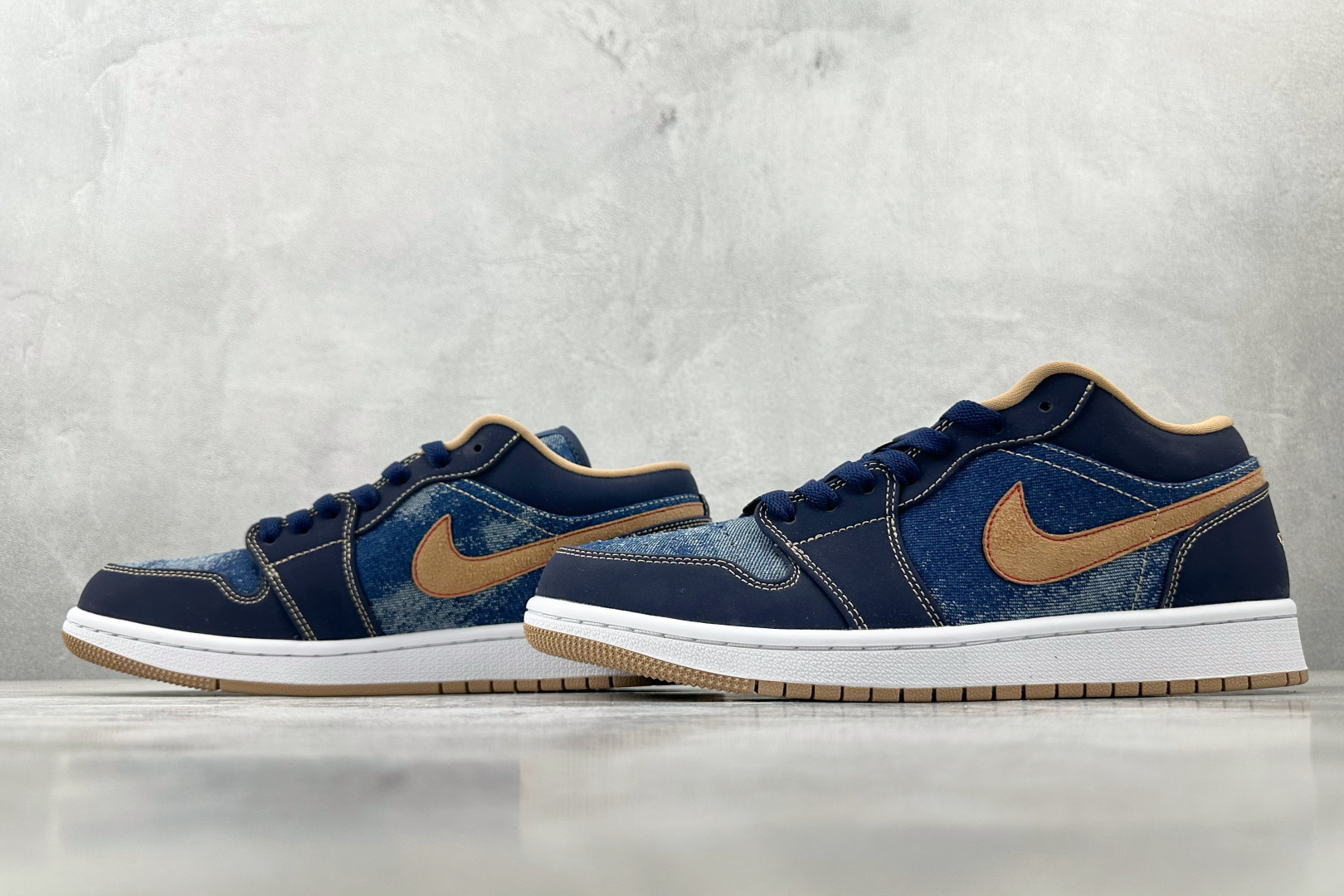 图片[5]-OT  打破市场垄断 顶级过验品质 一流品控免检产品 配色持续更新 原鞋开发 还原公司级 定位市场第一梯队 Jordan Air Jordan 1 low 牛仔蓝 货号：DH1259-400 尺码：35.5 36 36.5 37.5 38 38.5 39 40 40.5 41 42 42.5 43 44 44.5 45 46-选品中心