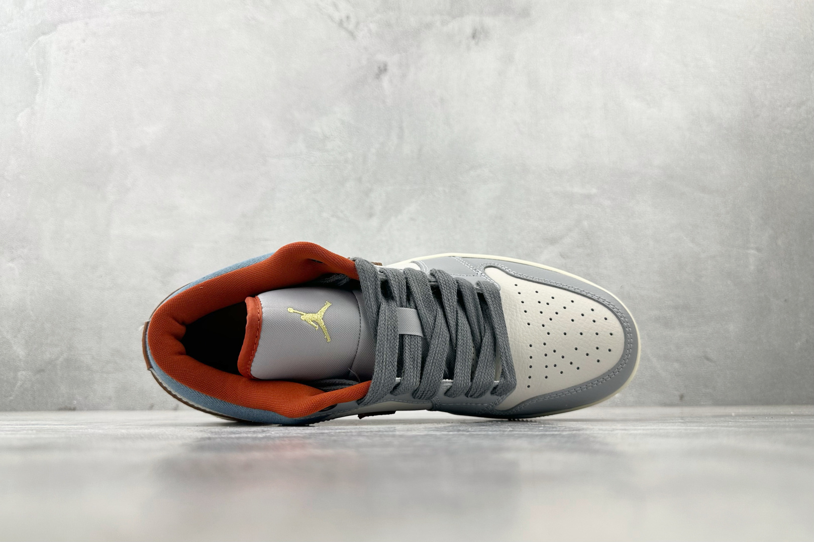 图片[3]-OT  打破市场垄断 顶级过验品质 一流品控免检产品 配色持续更新 原鞋开发 还原公司级 定位市场第一梯队 Jordan Air Jordan 1 low 蓝白 货号：FZ5045-091 尺码：35.5 36 36.5 37.5 38 38.5 39 40 40.5 41 42 42.5 43 44 44.5 45 46-选品中心