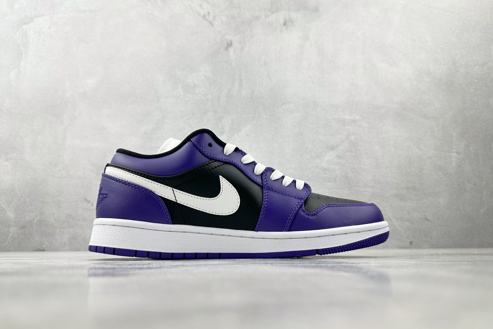 图片[2]-OT  打破市场垄断 顶级过验品质 一流品控免检产品 配色持续更新 原鞋开发 还原公司级 定位市场第一梯队 Jordan Air Jordan 1 low 黑紫拼接 货号：553558-501 尺码：35.5 36 36.5 37.5 38 38.5 39 40 40.5 41 42 42.5 43 44 44.5 45 46-选品中心