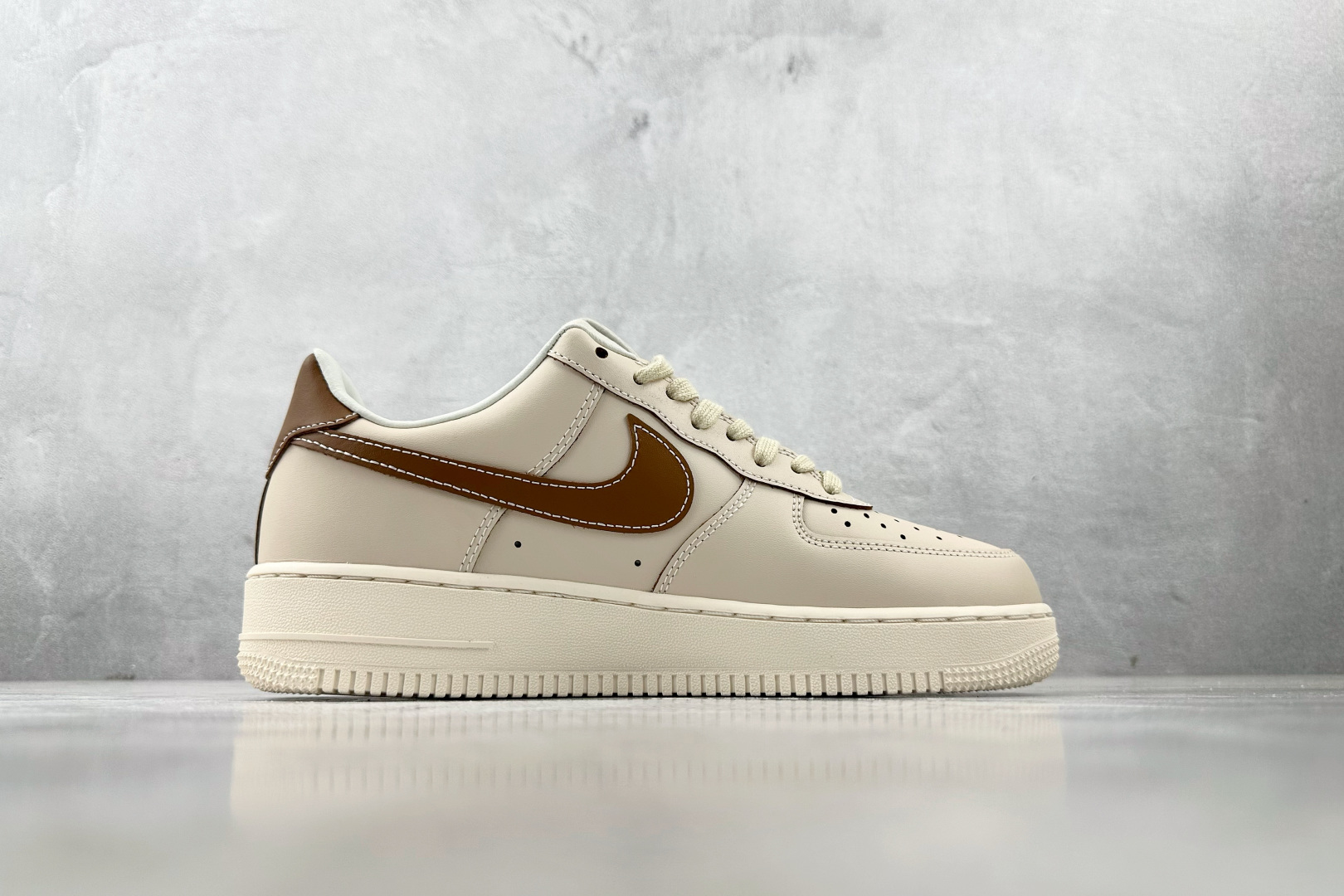 图片[2]-X 版  Nike Air Force 1 Low 浅米色 货号：IB8865-221 尺码：36 36.5 37 38.5 39 40 40.5 41 42 42.5 43 44 44.5 45-选品中心