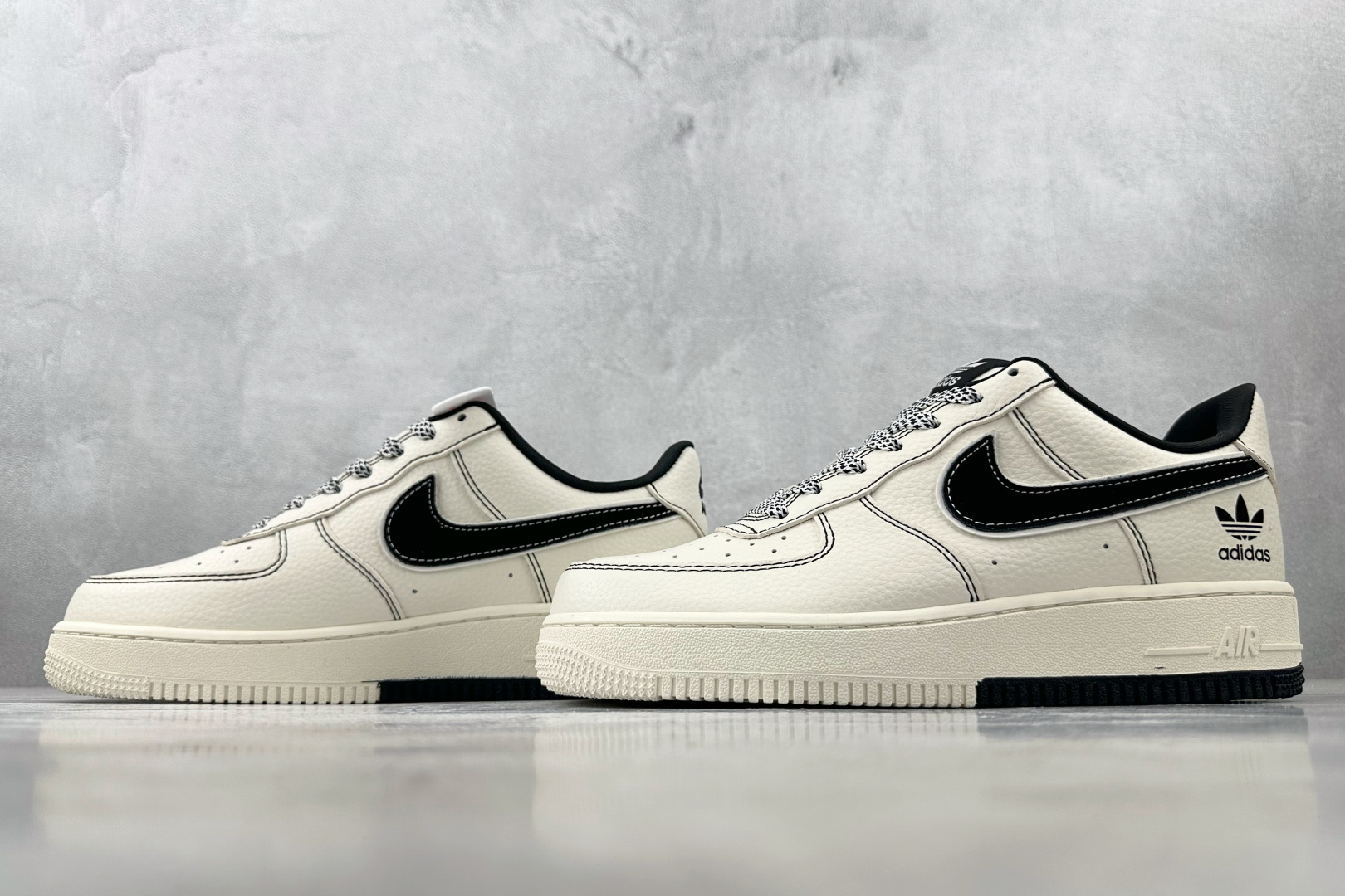 260 Nike Air Force 1'07 adidas 联名 米白黑 KB1688-003-Chinese  UA Cheap High Quatity Brand  Clothes Bags handbags Sneakers wholesale wholesaler seller from China Factory suppliers Fashion Clothing  Shoes best Quality Beautiful Price  260 Nike Air Force 1'07 adidas 联名 米白黑 KB1688-003
