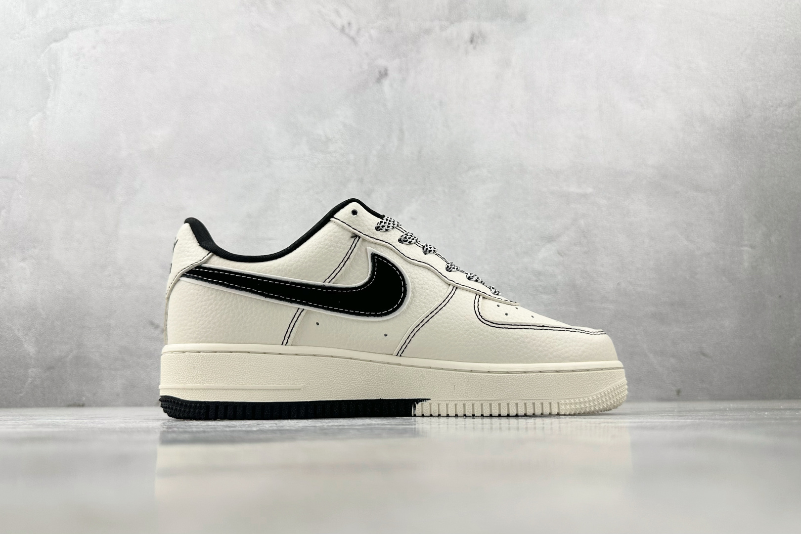 260 Nike Air Force 1'07 adidas 联名 米白黑 KB1688-003-Chinese  UA Cheap High Quatity Brand  Clothes Bags handbags Sneakers wholesale wholesaler seller from China Factory suppliers Fashion Clothing  Shoes best Quality Beautiful Price  260 Nike Air Force 1'07 adidas 联名 米白黑 KB1688-003