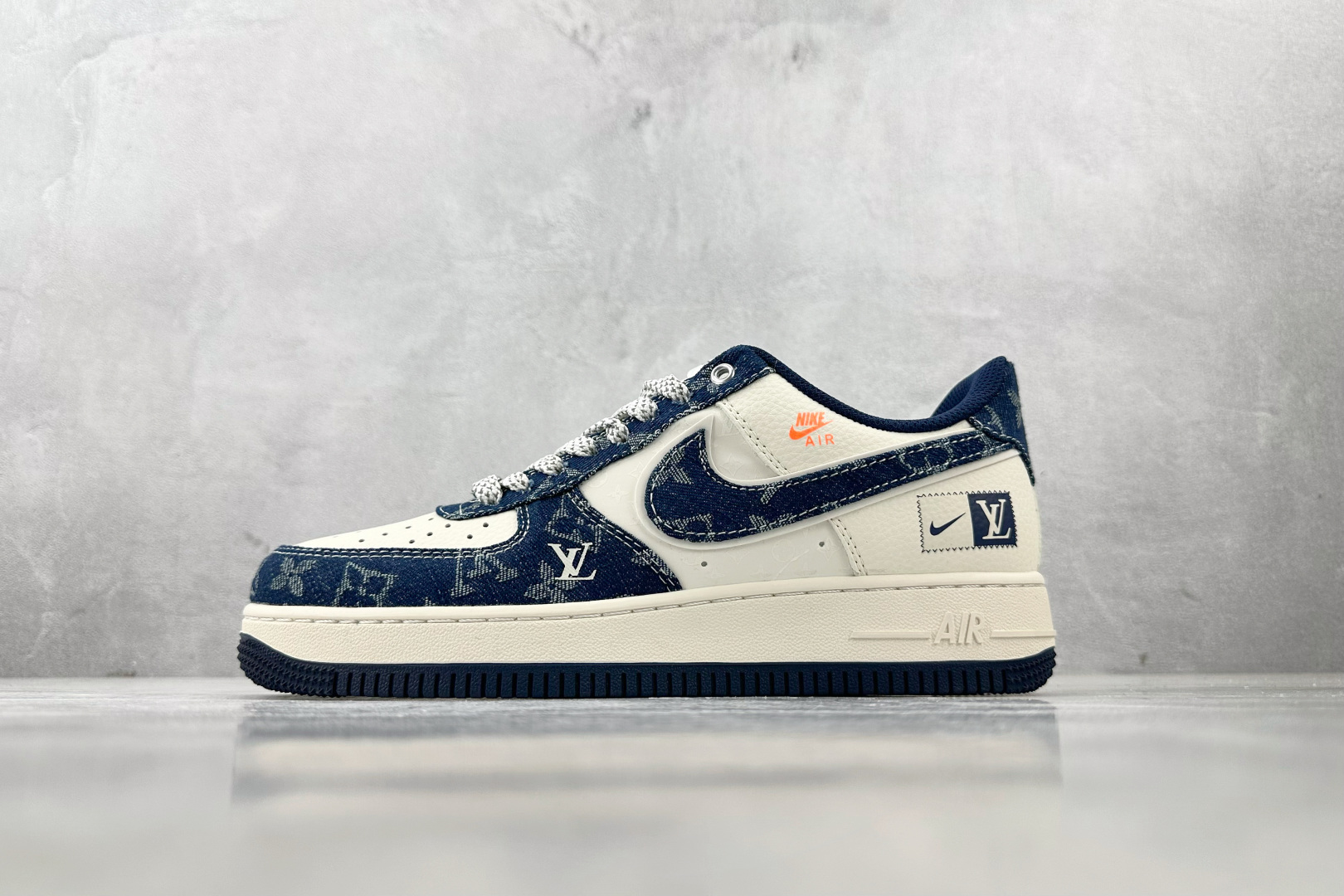 260 Nike Air Force 1'07 LV 联名 蓝白 YX5066-355