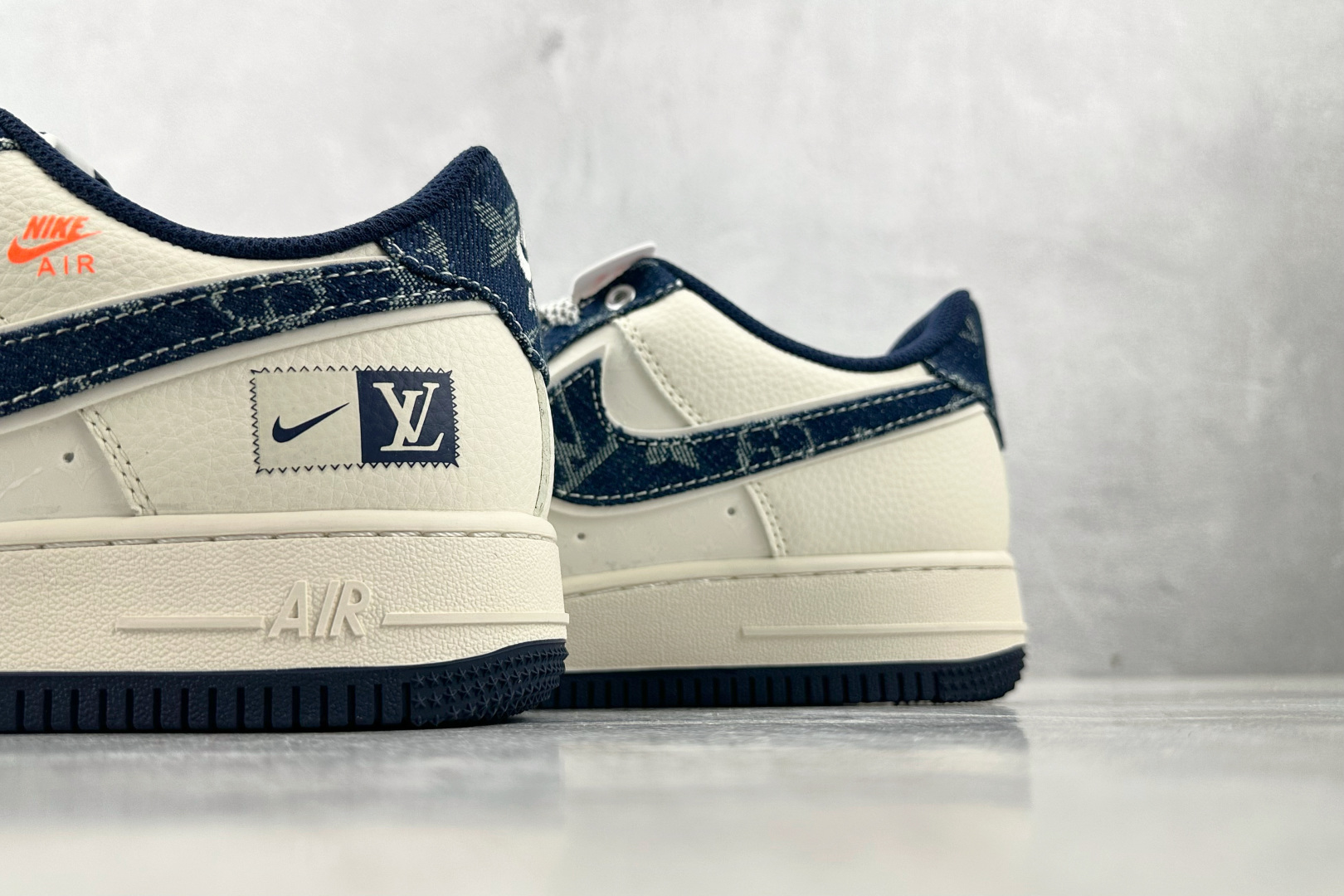 260 Nike Air Force 1'07 LV 联名 蓝白 YX5066-355