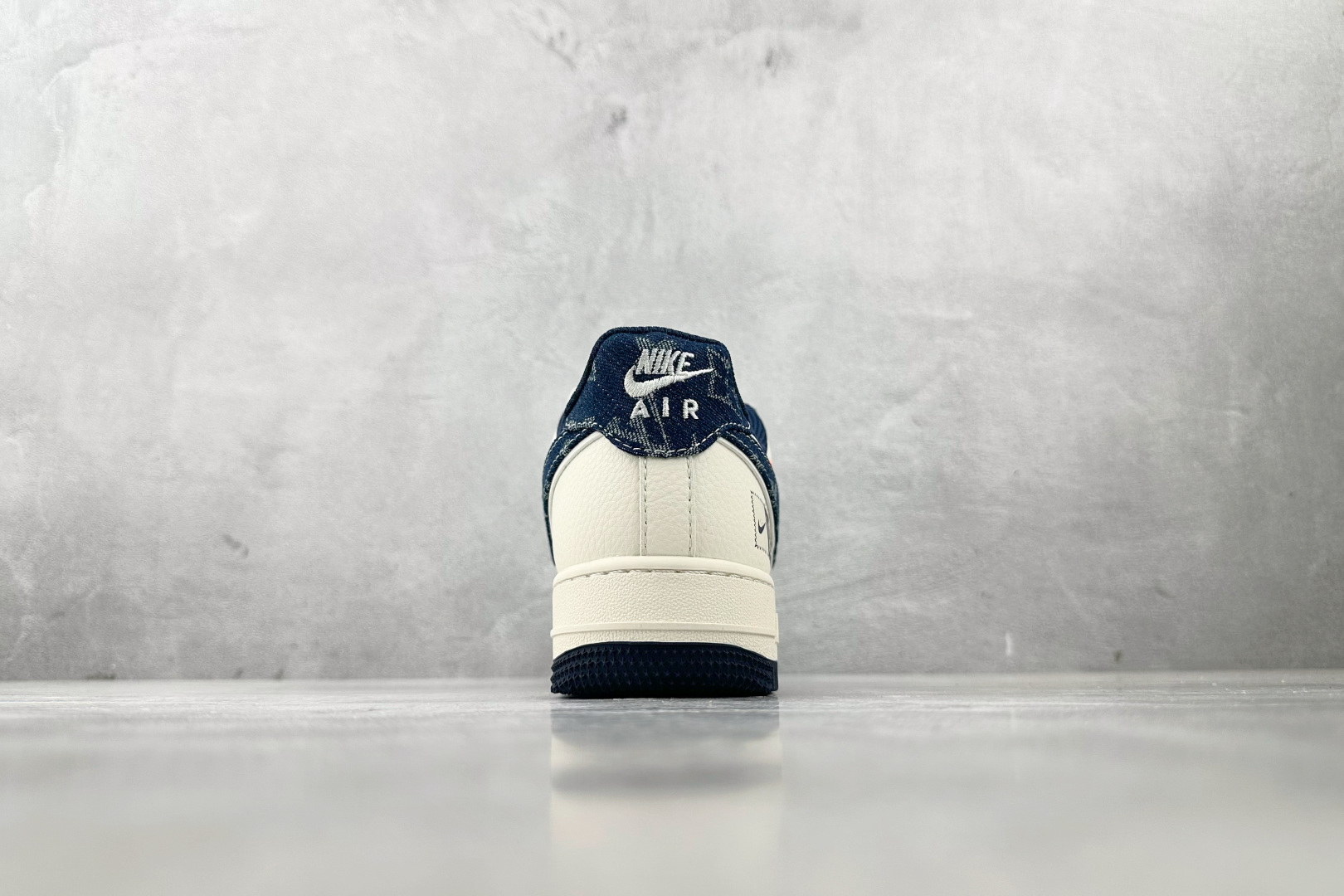 260 Nike Air Force 1'07 LV 联名 蓝白 YX5066-355