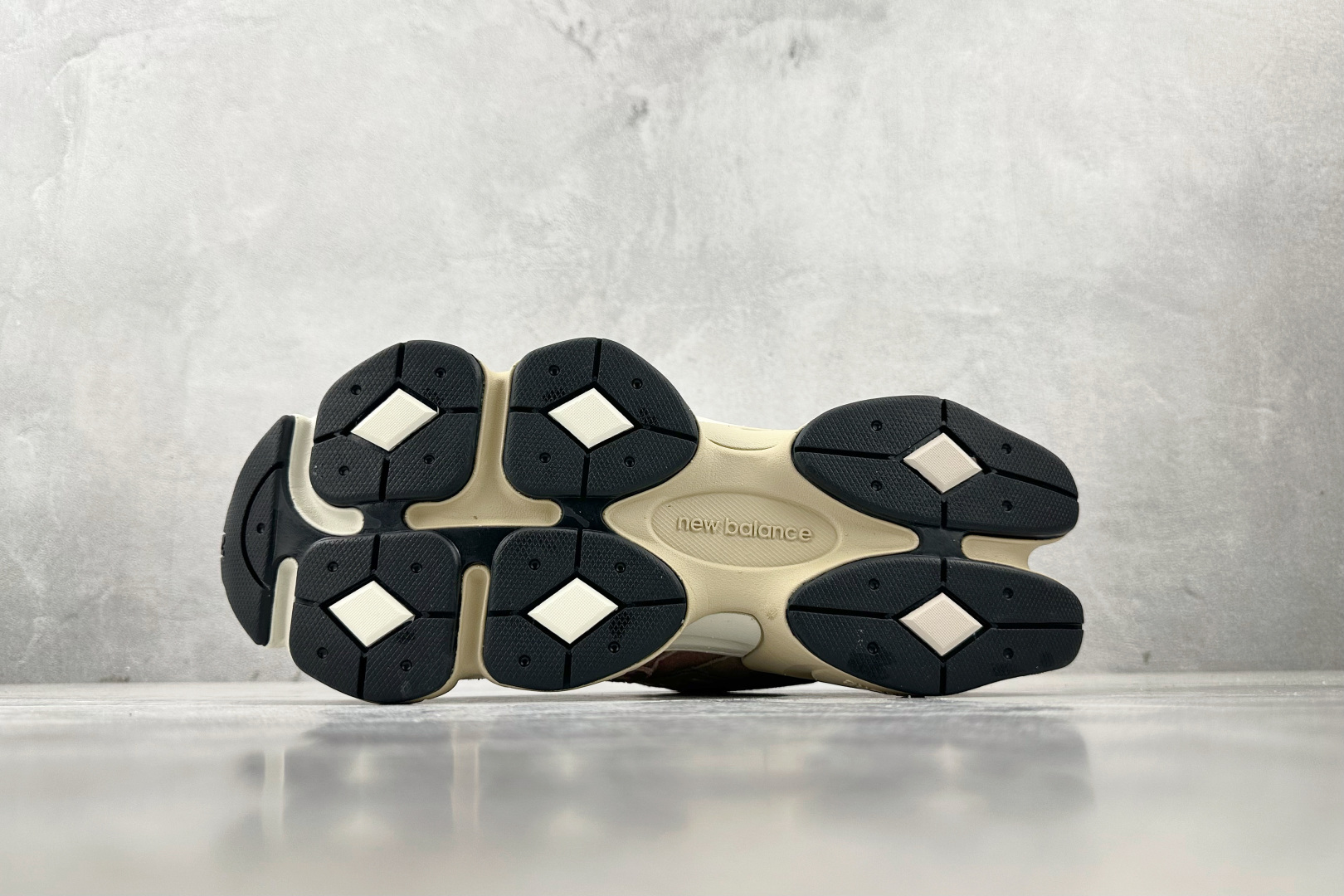 图片[4]-M版  纯原标杆 品质无敌 New Balance NB 9060 灰粉色 货号：U9060EEH 尺码：36 36.5 37.5 38 38.5 39 40 40.5 41 42 42.5 43 44 44.5 45-选品中心