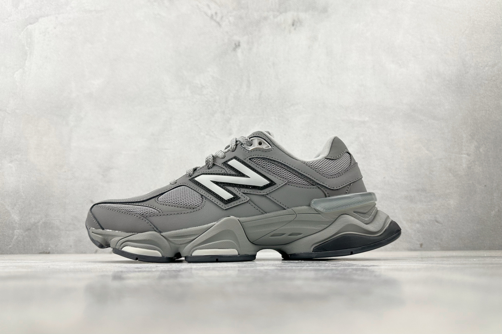 M版  纯原标杆 品质无敌 New Balance NB 9060 灰色 货号：U9060ZGB 尺码：36 36.5 37.5 38 38.5 39 40 40.5 41 42 42.5 43 44 44.5 45-选品中心