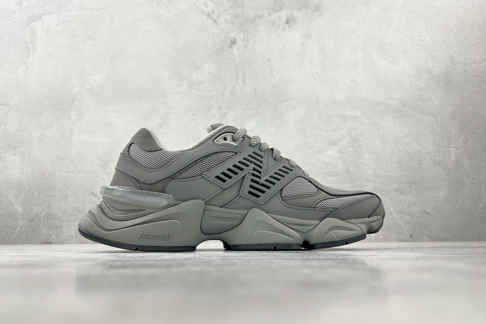 图片[2]-M版  纯原标杆 品质无敌 New Balance NB 9060 灰色 货号：U9060ZGB 尺码：36 36.5 37.5 38 38.5 39 40 40.5 41 42 42.5 43 44 44.5 45-选品中心
