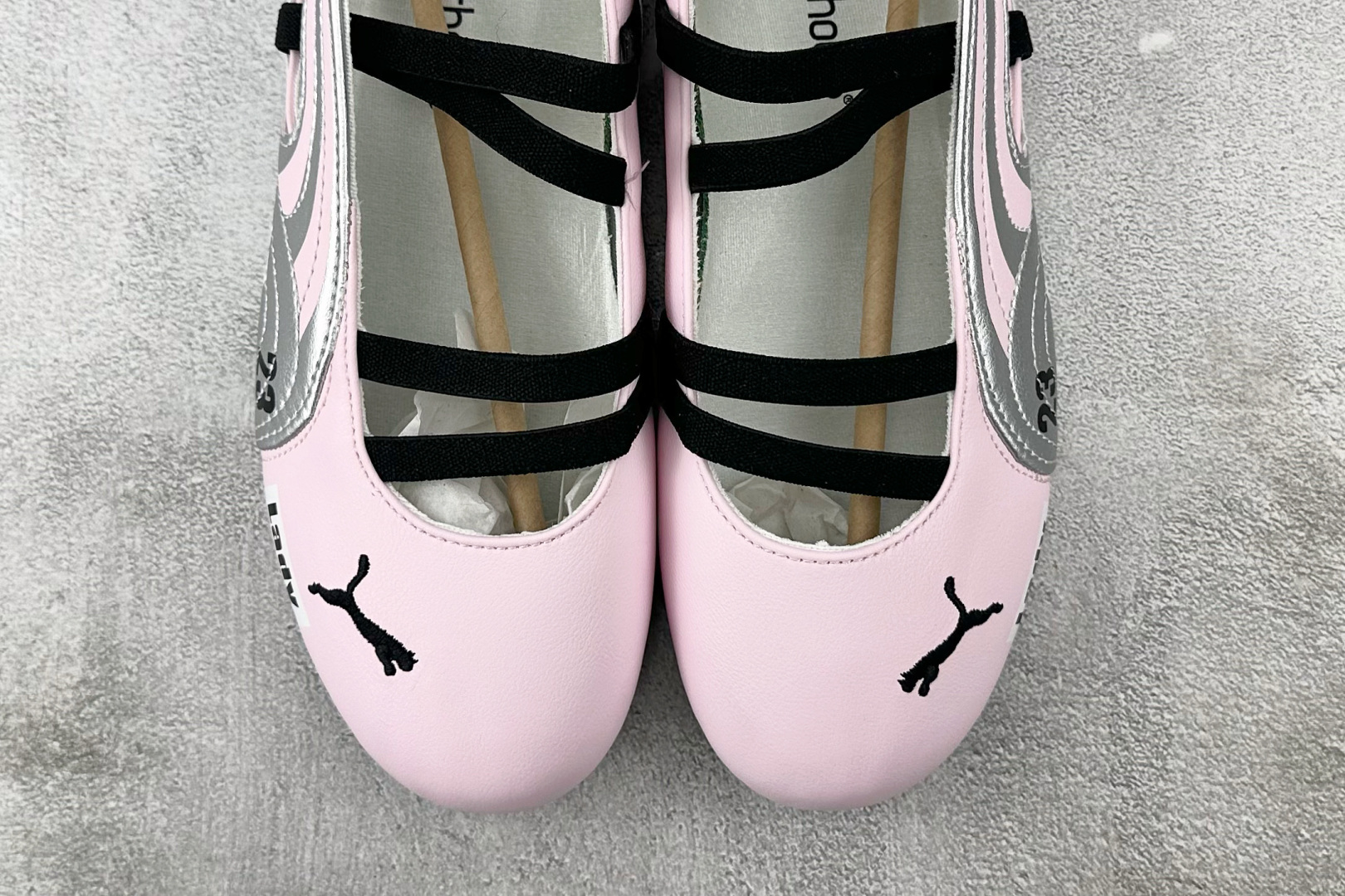 160 定制球鞋 PUMA Speedcat 系列 赛场竞速 黑白粉银 403587-01