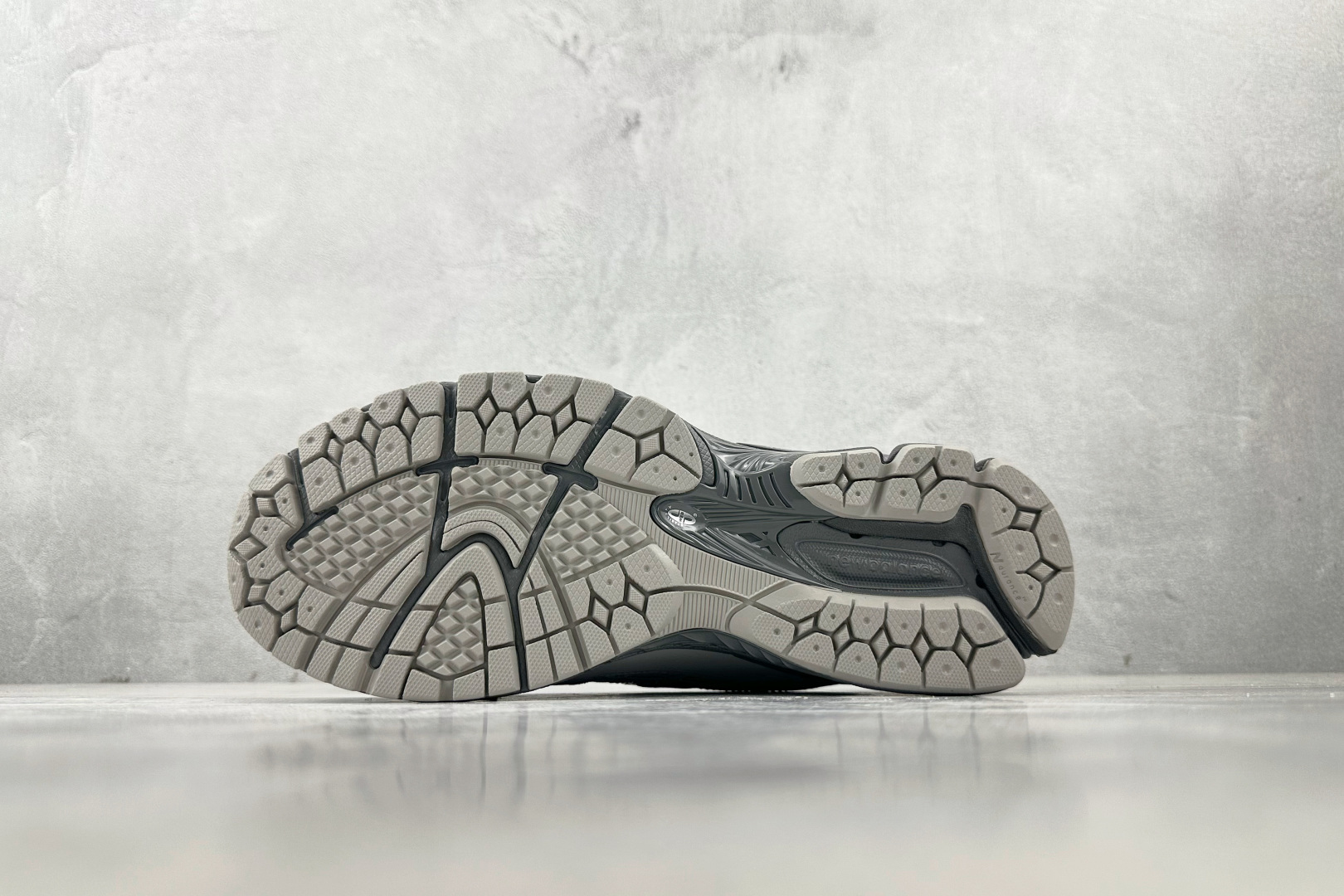 图片[4]-C 版  大厂出品 New Balance NB 1906R 灰色 货号：U1906ROA 尺码：36 36.5 37 38.5 39 40 40.5 41 42 42.5 43 44 44.5 45 46 46.5-选品中心