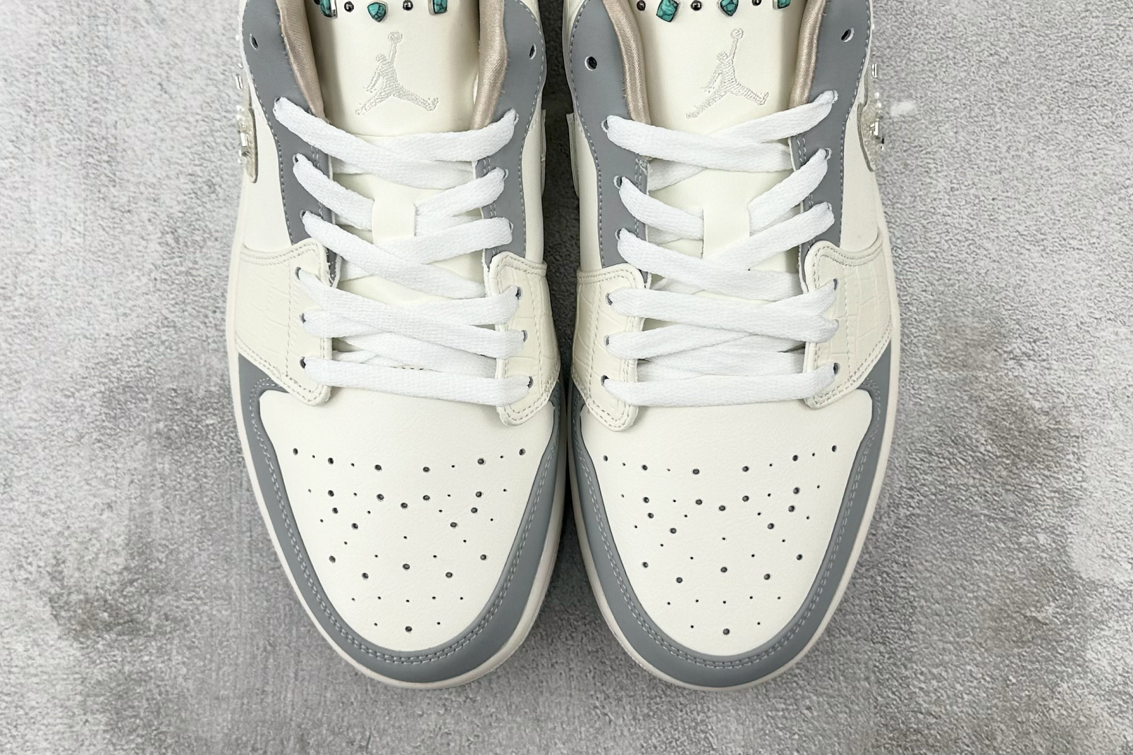 图片[7]-K版  综合版 Jordan Air Jordan 1 米白 货号：IH7323-100 尺码：36 36.5 37 38.5 39 40 40.5 41 42 42.5 43 44 44.5 45 46-选品中心