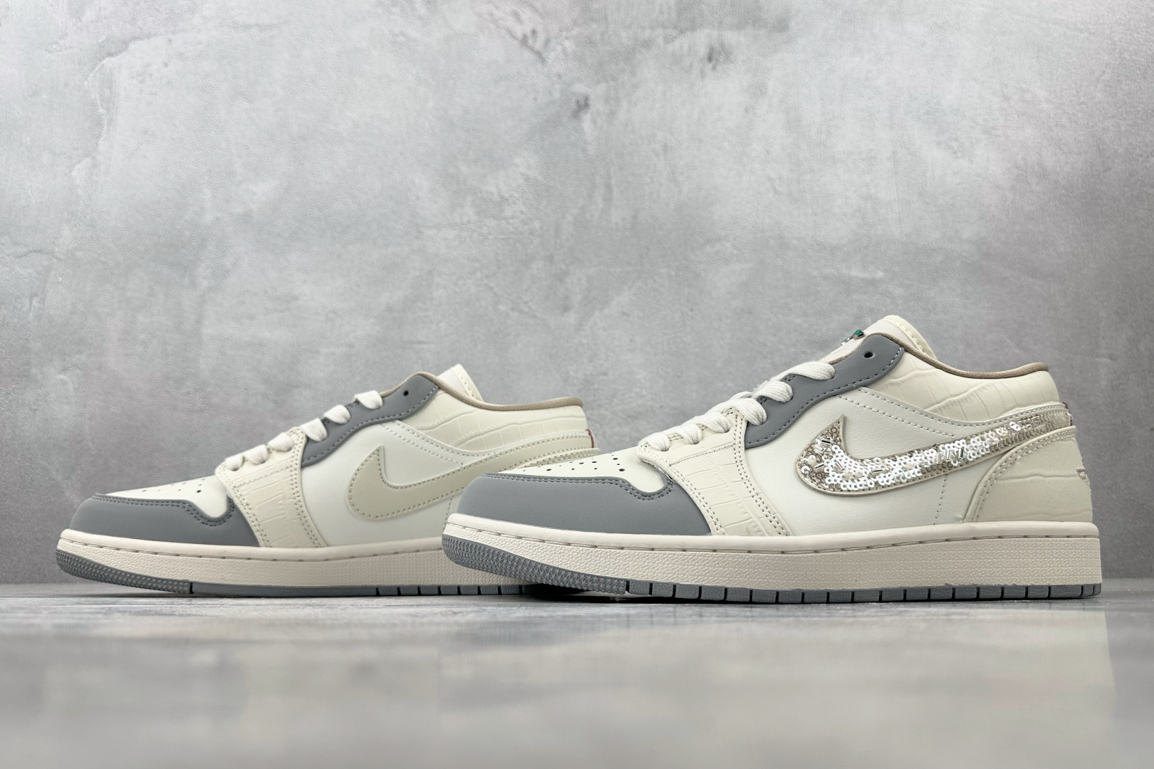 图片[5]-XC  Jordan Air Jordan 1 米白 货号：IH7323-100 尺码：36 36.5 37 38.5 39 40 40.5 41 42 42.5 43 44 44.5 45 46-选品中心