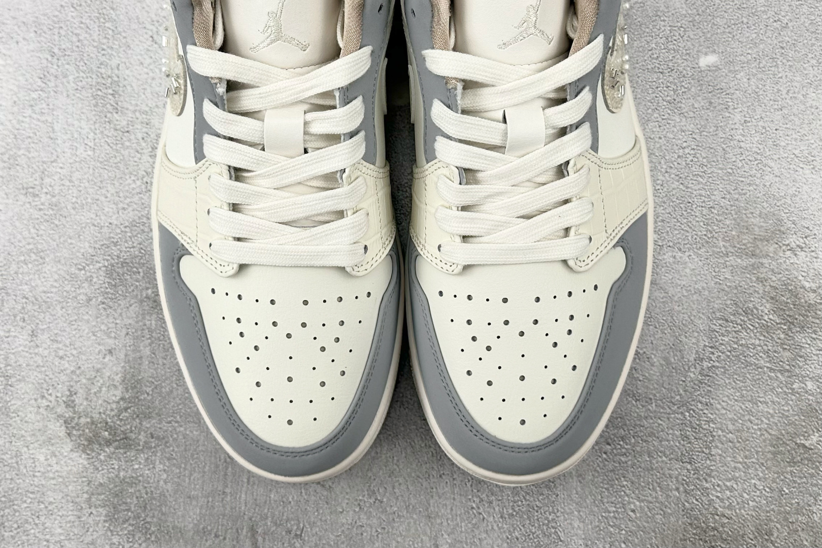 图片[7]-XC  Jordan Air Jordan 1 米白 货号：IH7323-100 尺码：36 36.5 37 38.5 39 40 40.5 41 42 42.5 43 44 44.5 45 46-选品中心