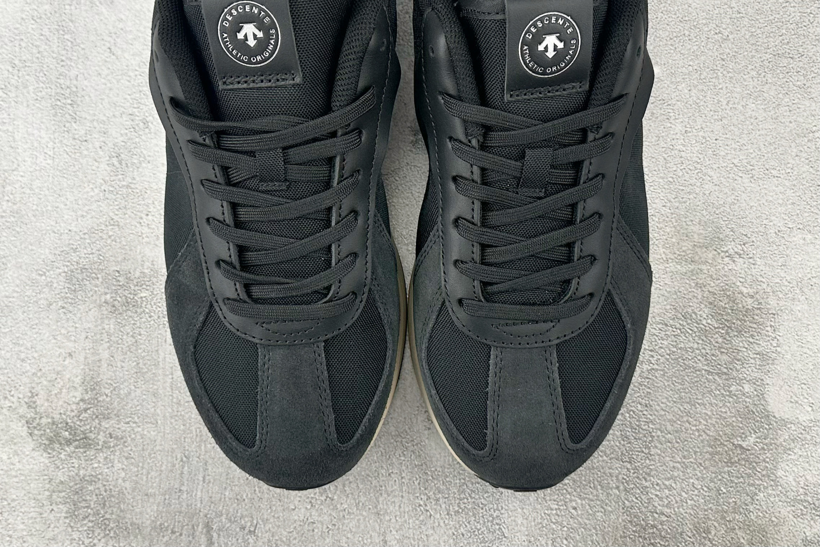 图片[7]-N版  东南亚订单 迪桑特DESCENTE Chron TRAINER 黑色 货号：D5231LSN15 尺码：36 36.5 37 38.5 39 40 40.5 41 42 42.5 43 44 44.5 45-选品中心