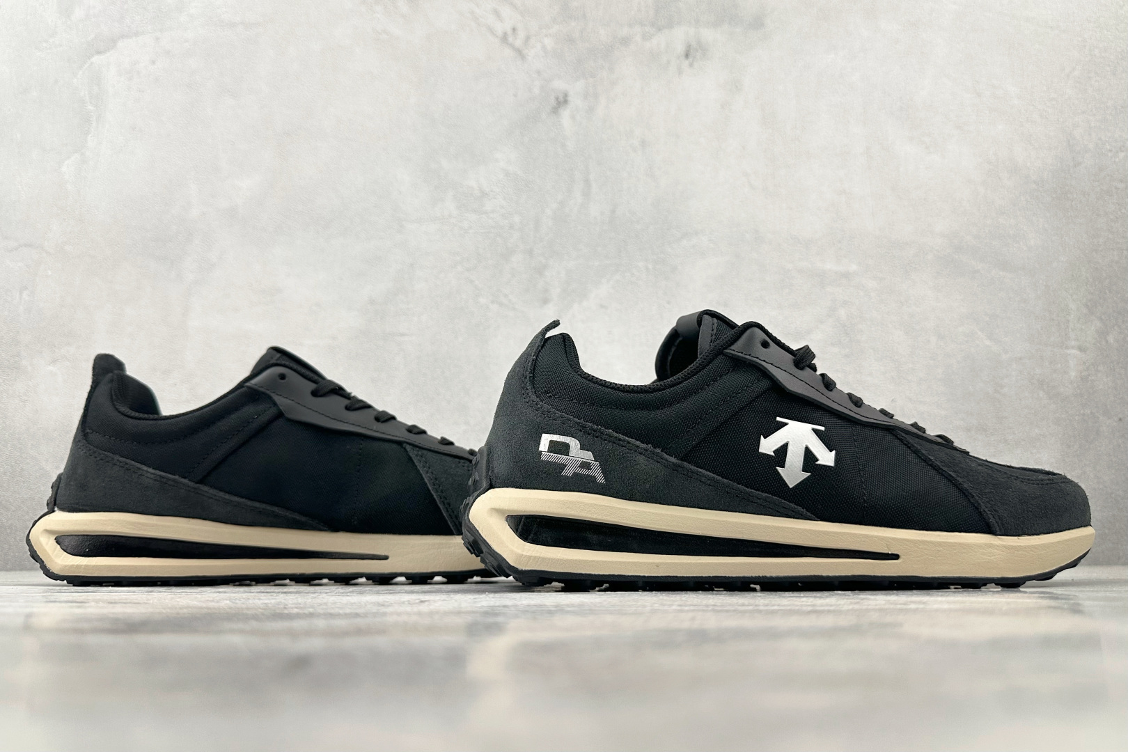 图片[6]-N版  东南亚订单 迪桑特DESCENTE Chron TRAINER 黑色 货号：D5231LSN15 尺码：36 36.5 37 38.5 39 40 40.5 41 42 42.5 43 44 44.5 45-选品中心