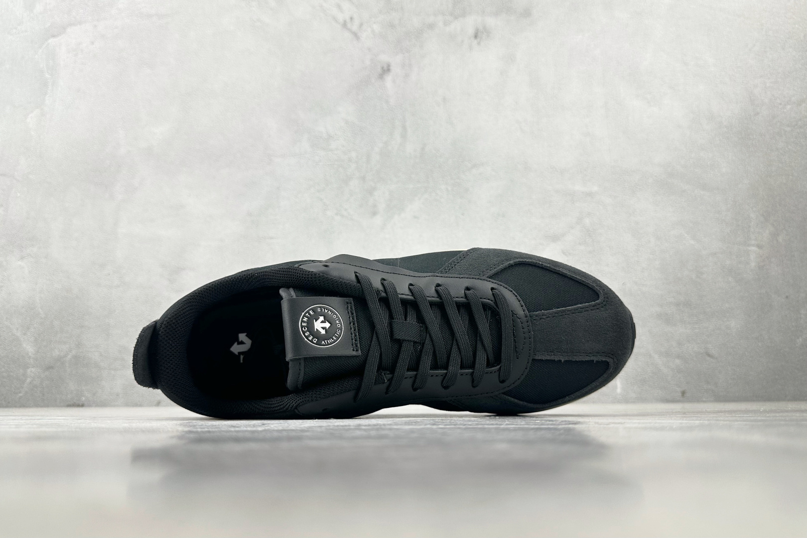 图片[3]-N版  东南亚订单 迪桑特DESCENTE Chron TRAINER 黑色 货号：D5231LSN15 尺码：36 36.5 37 38.5 39 40 40.5 41 42 42.5 43 44 44.5 45-选品中心