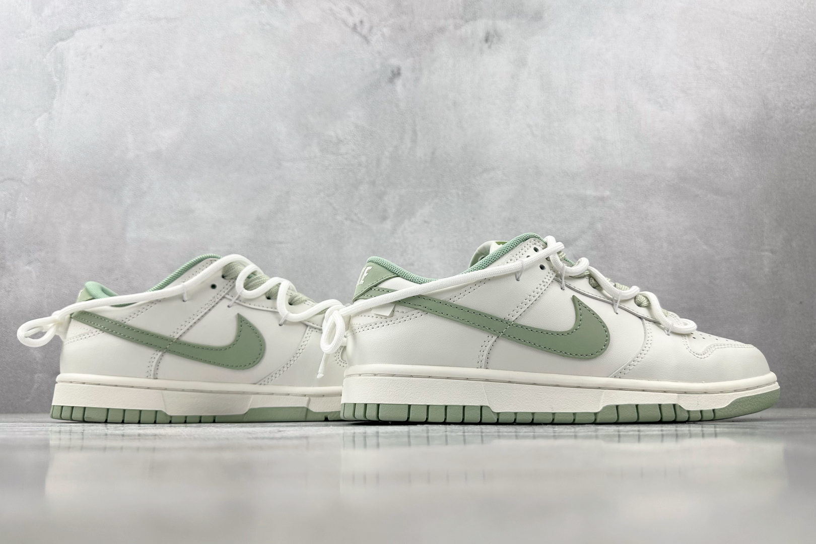  
【定制球鞋】Nike Dunk 雾草汀烟 米白绿

货号：WG0508 048
尺码：36 36.5