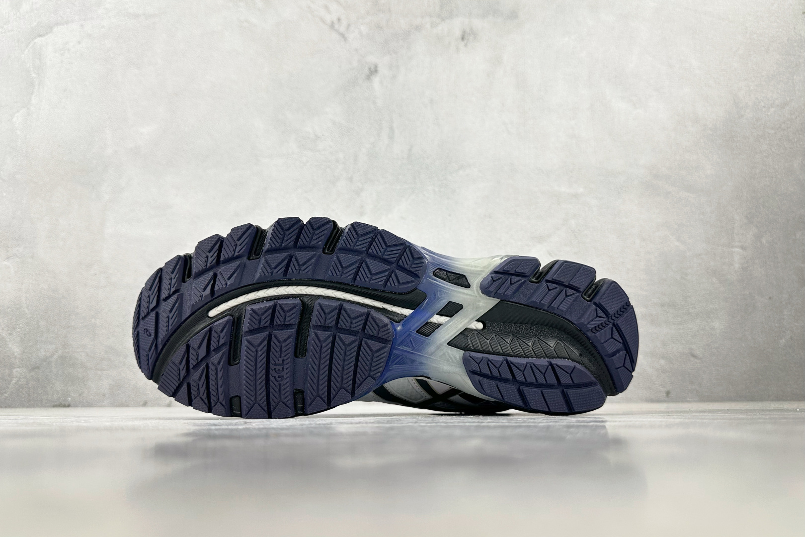 图片[4]-C 版  大厂出品 KIKO KOSTADINOV × Asics Gel-Kayano20 UB10-S白灰 货号：1203A640-020 尺码：40 40.5 41 42 42.5 43 44 44.5 45-选品中心