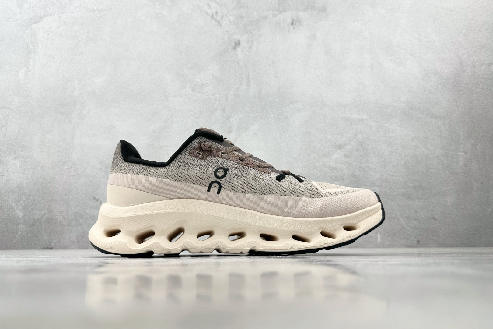 图片[2]-YH  On昂跑 Cloudtilt WMNS 灰白色 货号：3WE10053247 尺码：36 36.5 37 38.5 39 40 40.5 41 42 42.5 43 44 44.5 45-选品中心