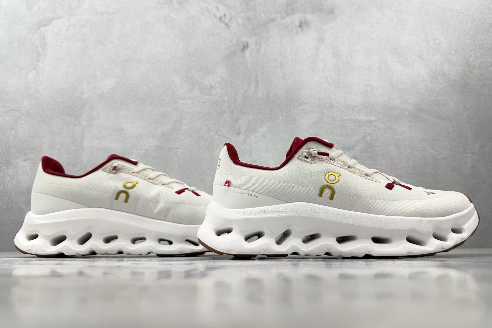 180 On昂跑 Cloudtilt 蛇年限定 象牙白 3WF10562143-Chinese UA Cheap High Quatity Brand Clothes Bags handbags Sneakers wholesale wholesaler seller from China Factory suppliers Fashion Clothing Shoes best Quality Beautiful Price 180 On昂跑 Cloudtilt 蛇年限定 象牙白 3WF10562143