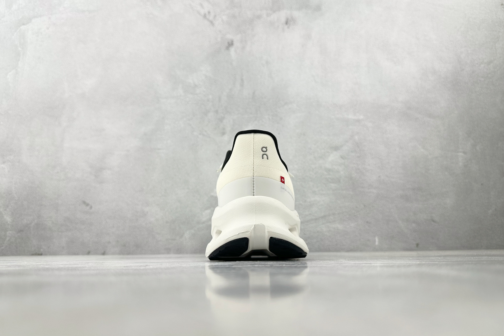 图片[9]-YH  On昂跑 Cloudtilt WMNS Pearl/Ice米白色 货号：3WE10052531 尺码：36 36.5 37 38.5 39 40 40.5 41 42 42.5 43 44 44.5 45-选品中心