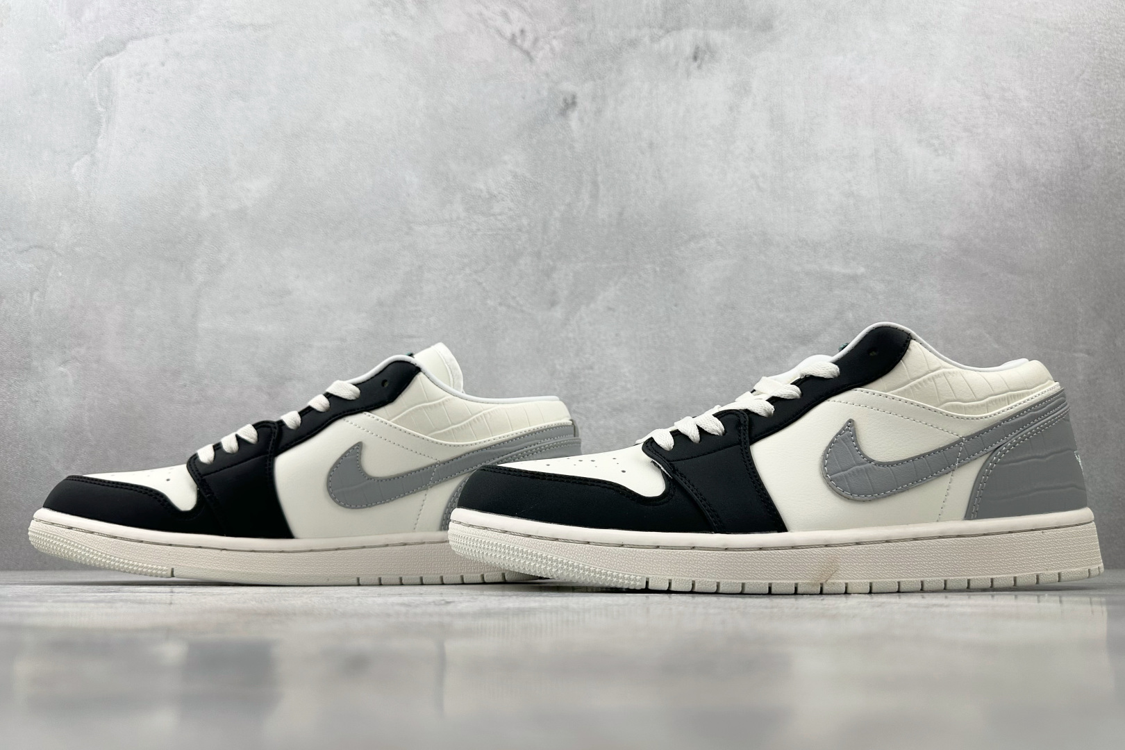 200 综合版 Jordan Air Jordan 1 白灰黑 IO2242-101
