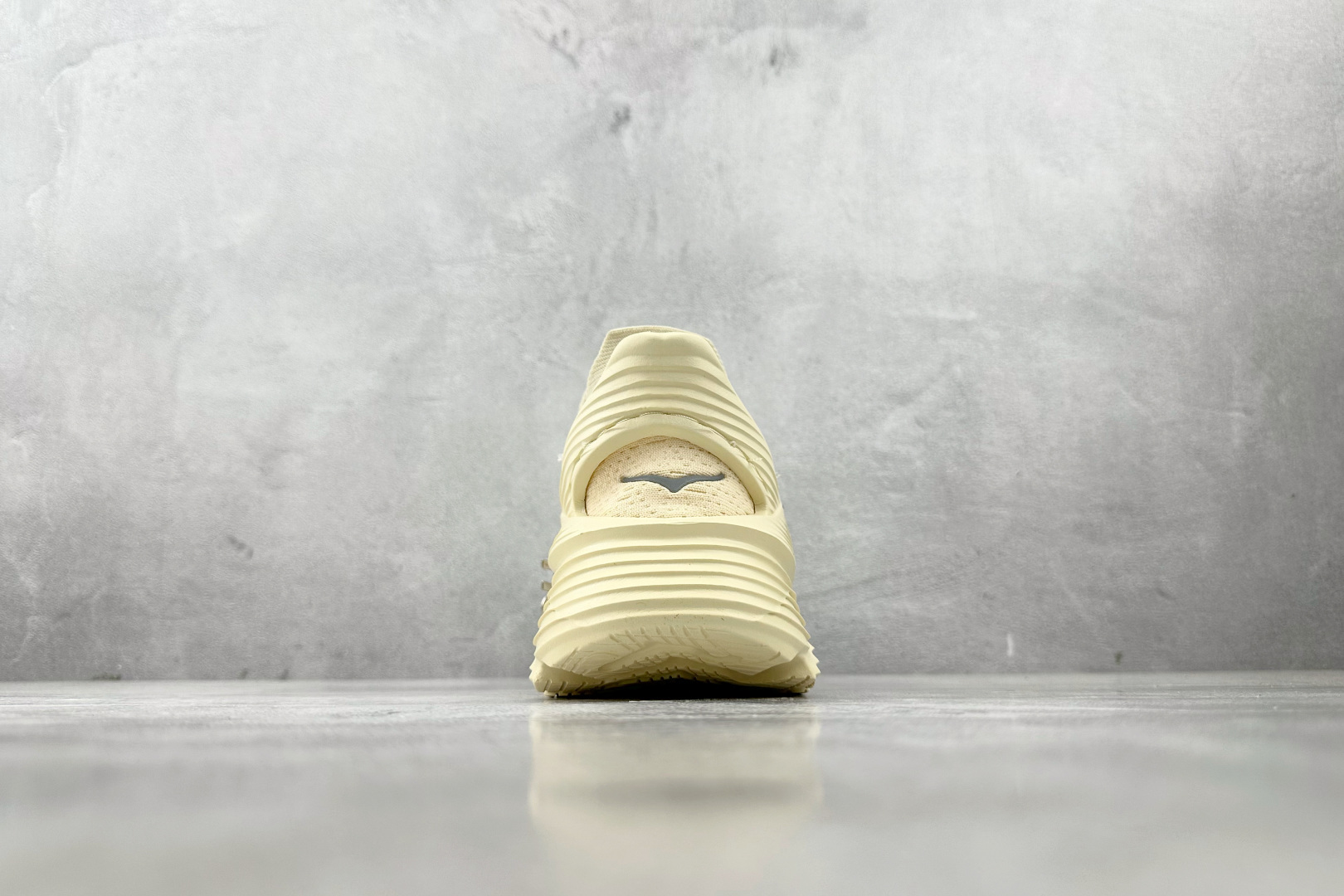 图片[9]-HK  平台专供 paria FARZANEH × HOKA ONE ONE Restore TC Chukka 奶白色 货号：1169090-CRM 尺码：36 36.5 37.5 38 38.5 39 40 40.5 41 42 42.5 43 44 44.5 45-选品中心