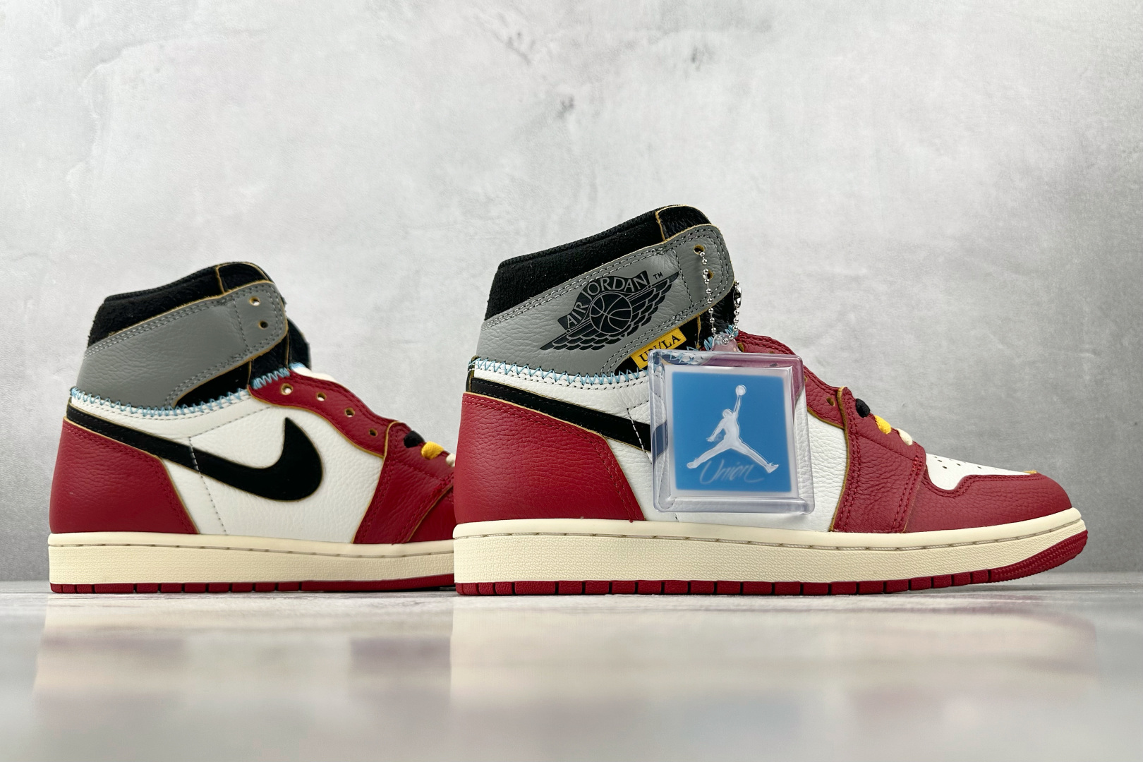 560 Union x Jordan Air Jordan 1 白红灰 HV8563-600