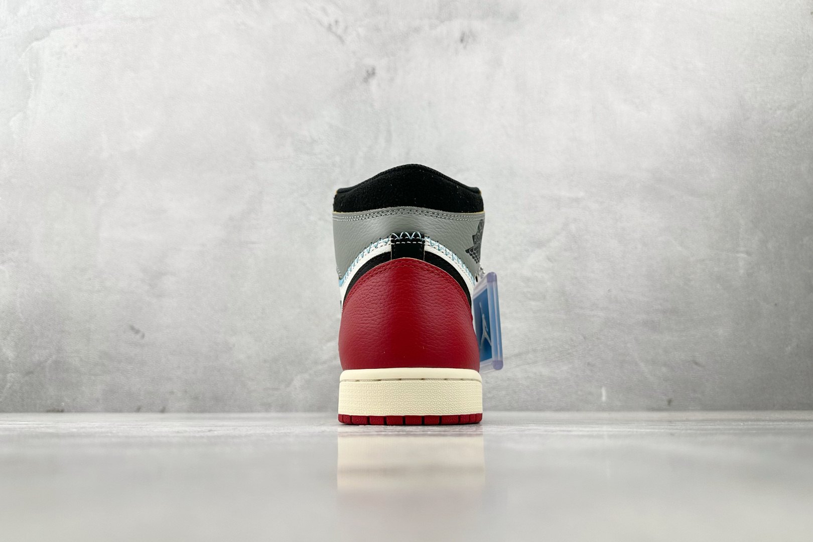 560 Union x Jordan Air Jordan 1 白红灰 HV8563-600