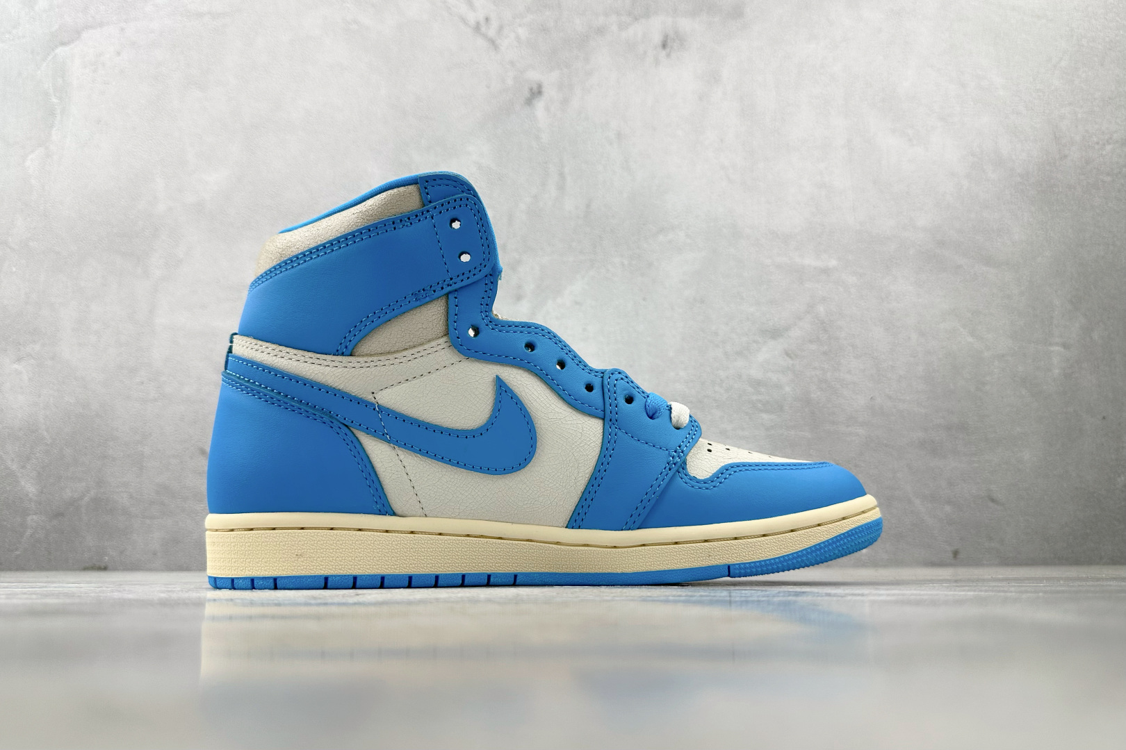 530 Jordan Air Jordan 1 High OG”UNC Reimagined”白蓝 DZ5485-402