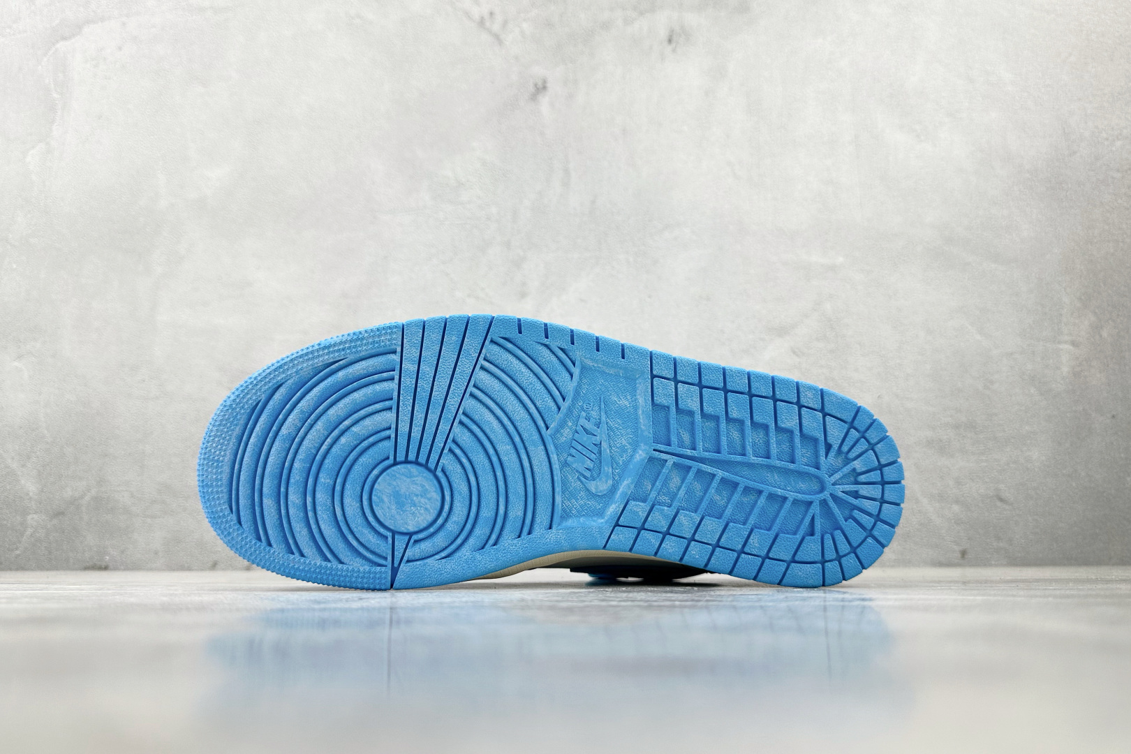 530 Jordan Air Jordan 1 High OG”UNC Reimagined”白蓝 DZ5485-402