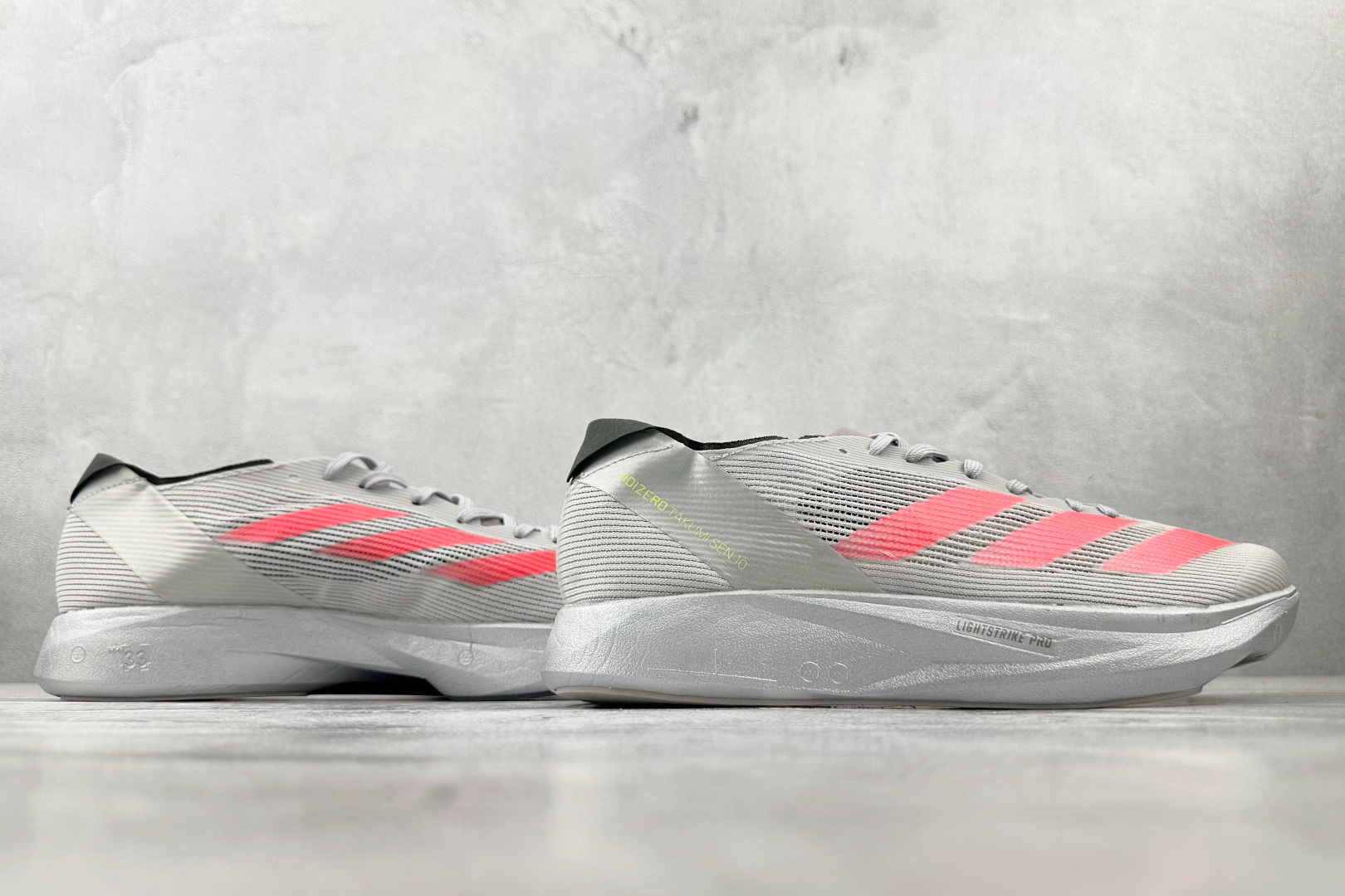190 东南亚订单 adidAdizero Takumi Sen 10 灰红 IG1979